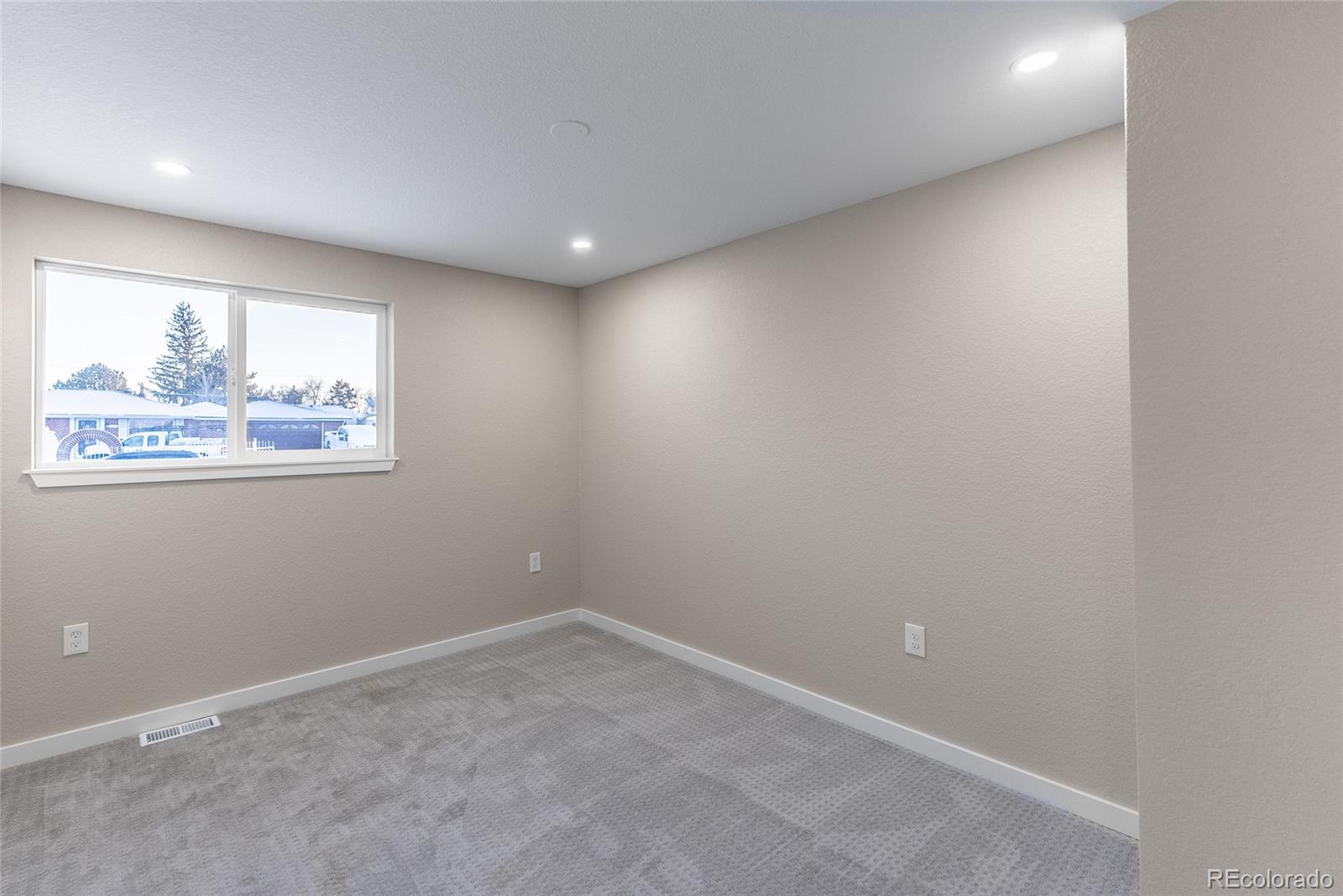 MLS Image #9 for 121  joan drive,denver, Colorado