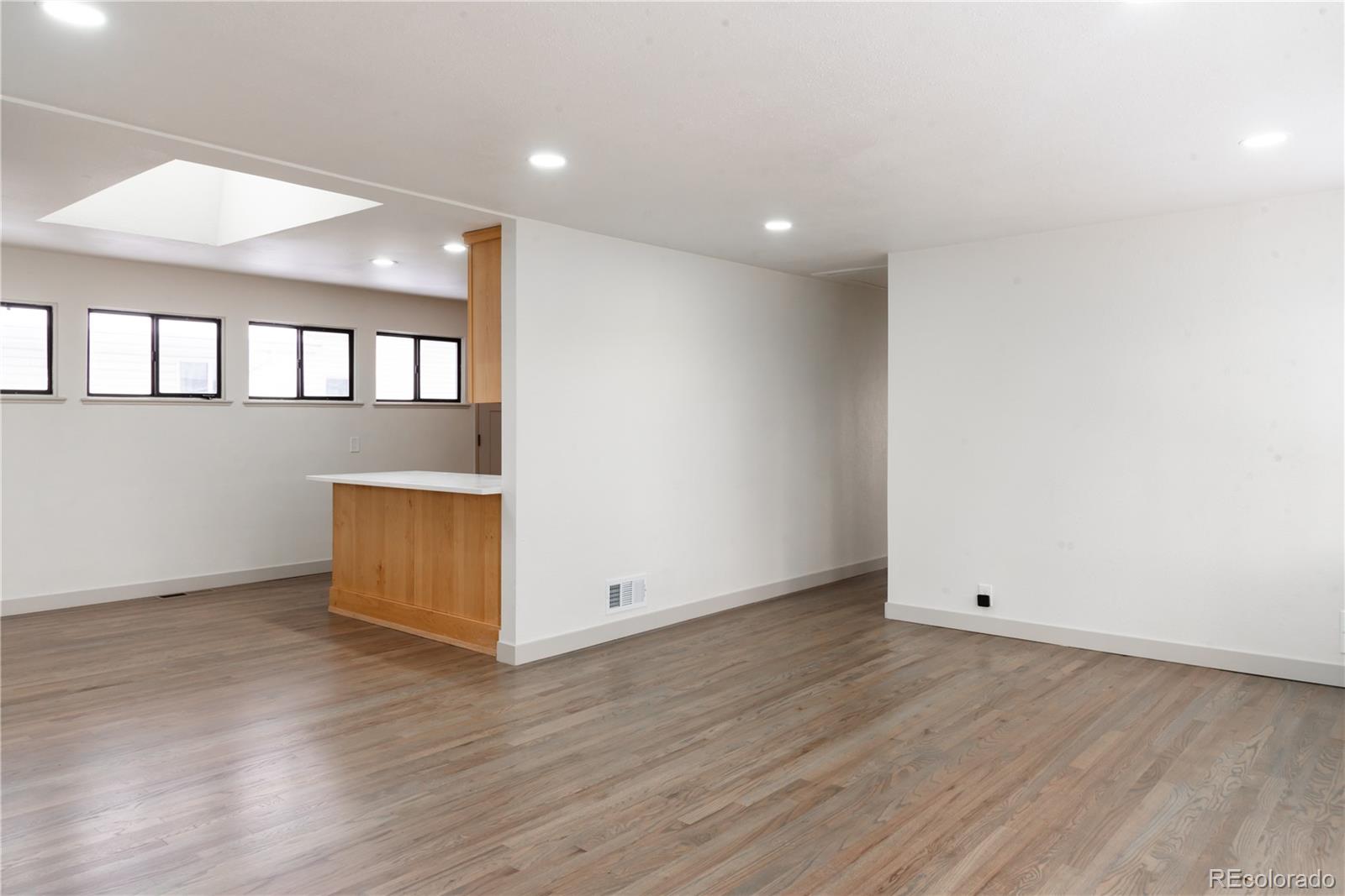 MLS Image #11 for 860 s quivas street,denver, Colorado