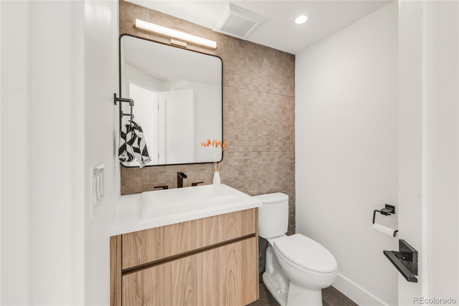 MLS Image #19 for 4721  elm court,denver, Colorado