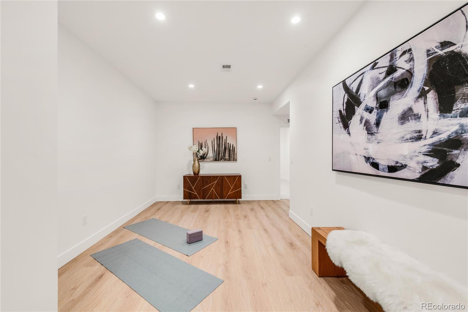 MLS Image #35 for 4721  elm court,denver, Colorado