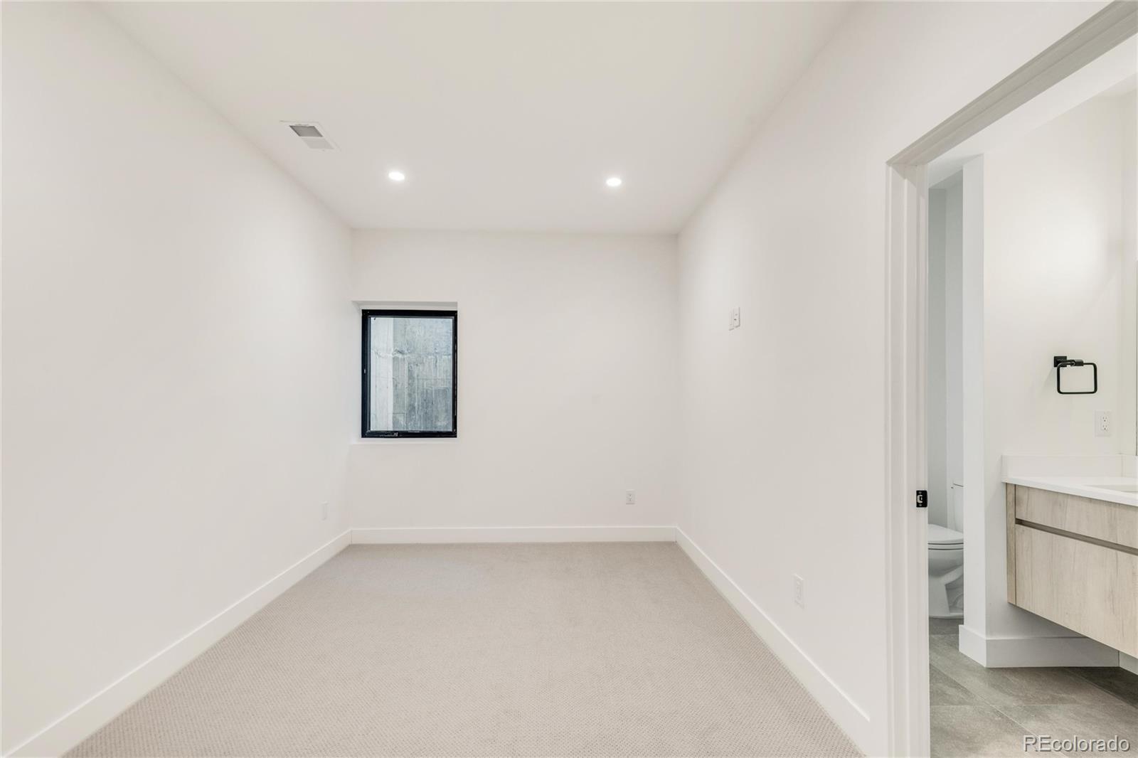 MLS Image #37 for 4721  elm court,denver, Colorado