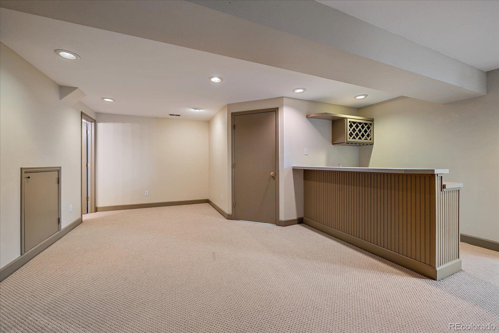 MLS Image #33 for 9200 e cherry creek south drive,denver, Colorado