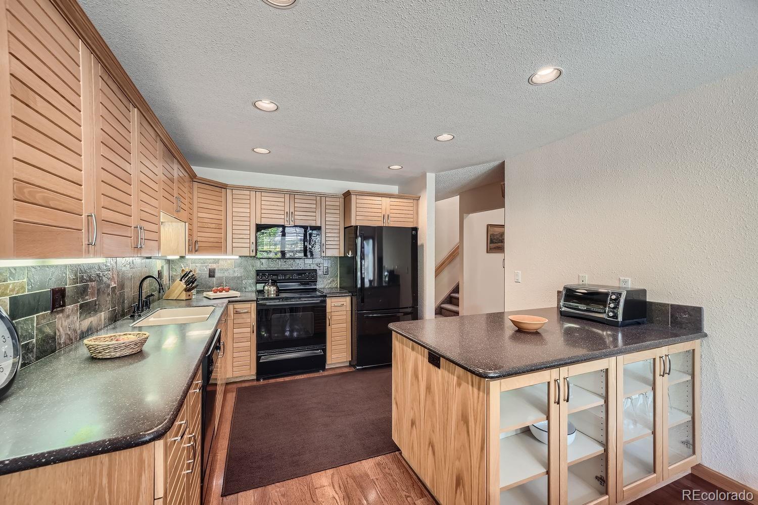 MLS Image #9 for 9200 e cherry creek south drive,denver, Colorado