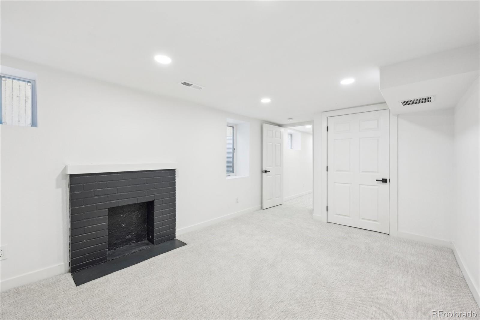 MLS Image #24 for 1209  harrison street,denver, Colorado