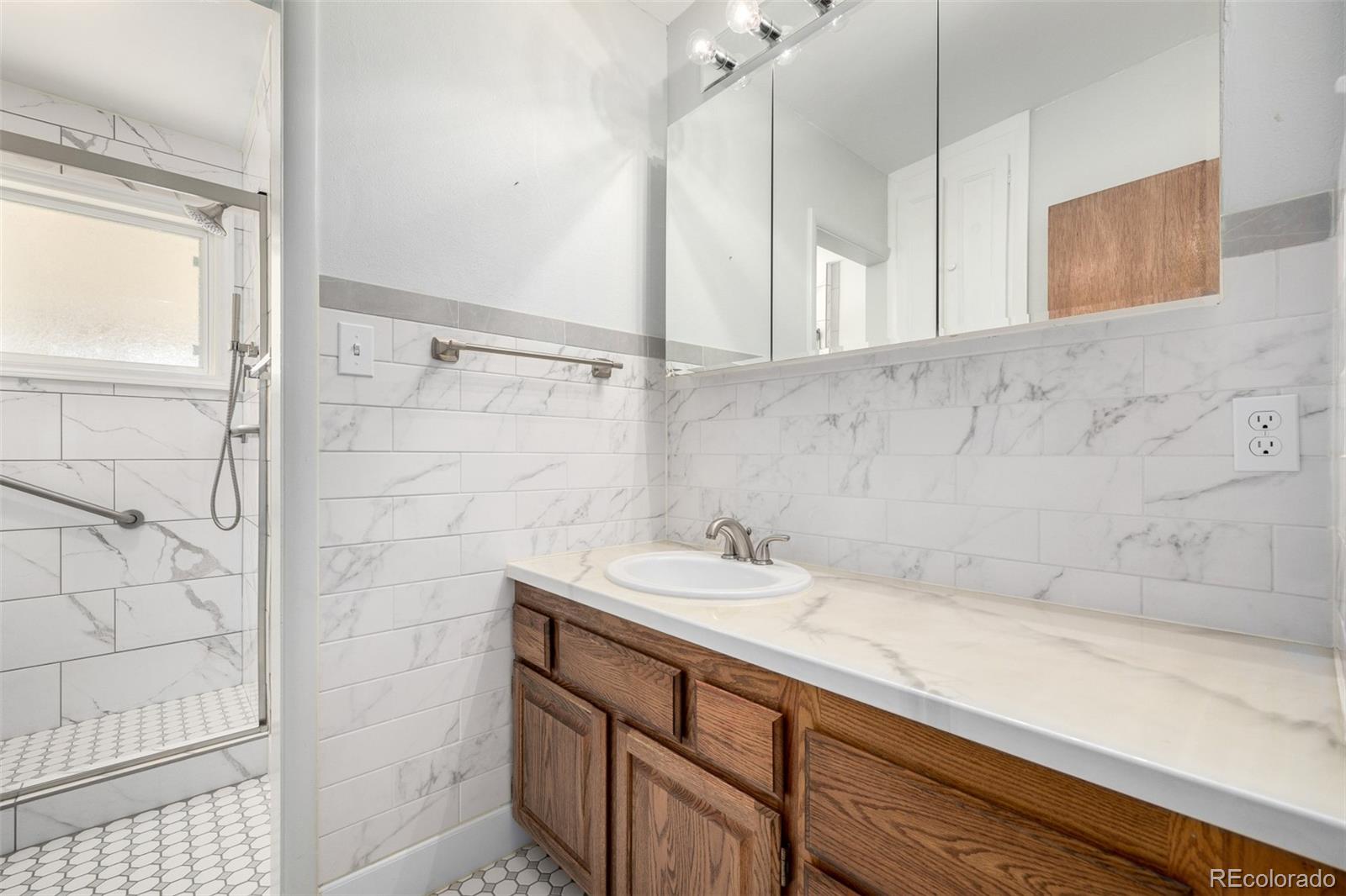 MLS Image #19 for 1661 e 86th place,denver, Colorado