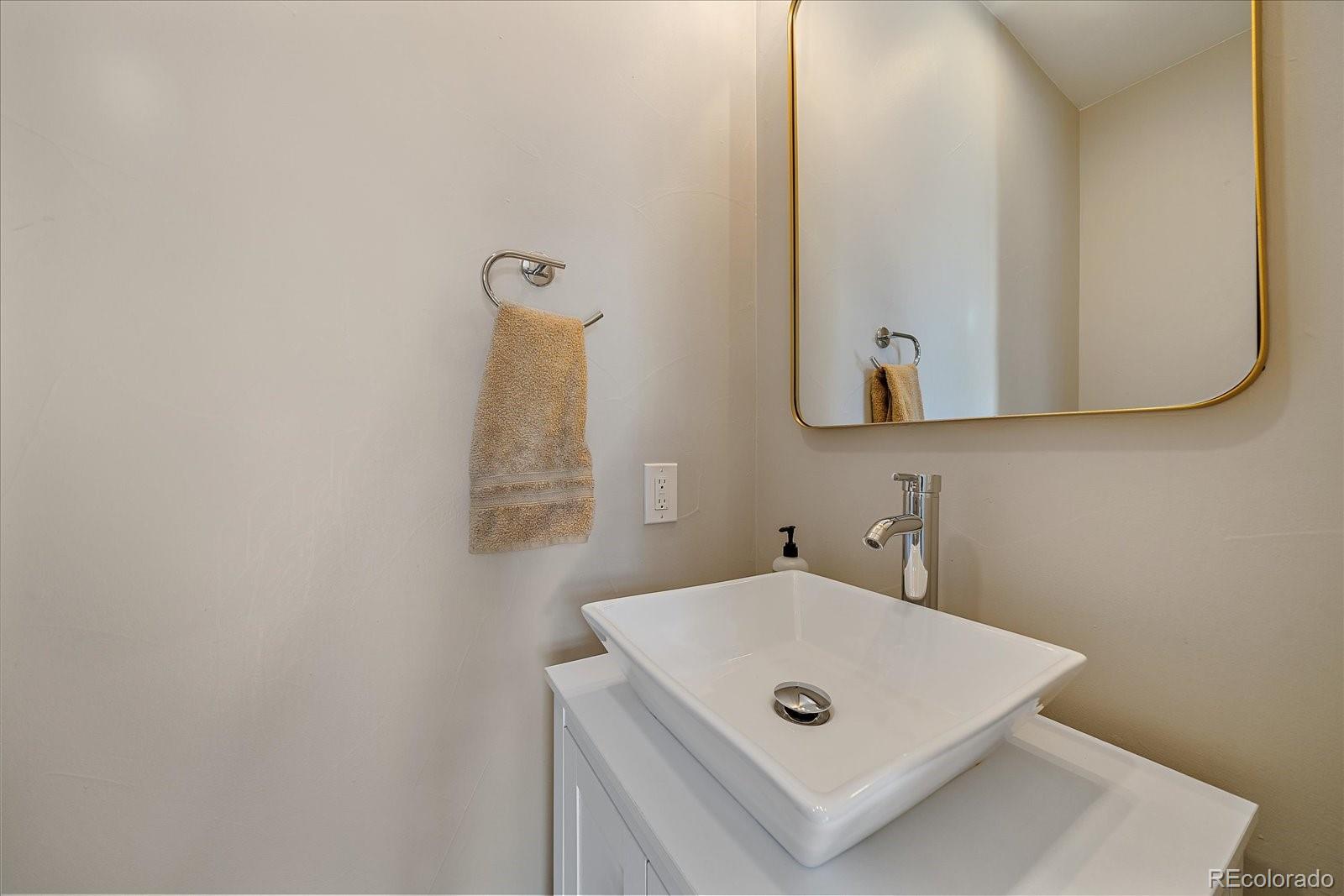 MLS Image #16 for 3323 w hayward place,denver, Colorado