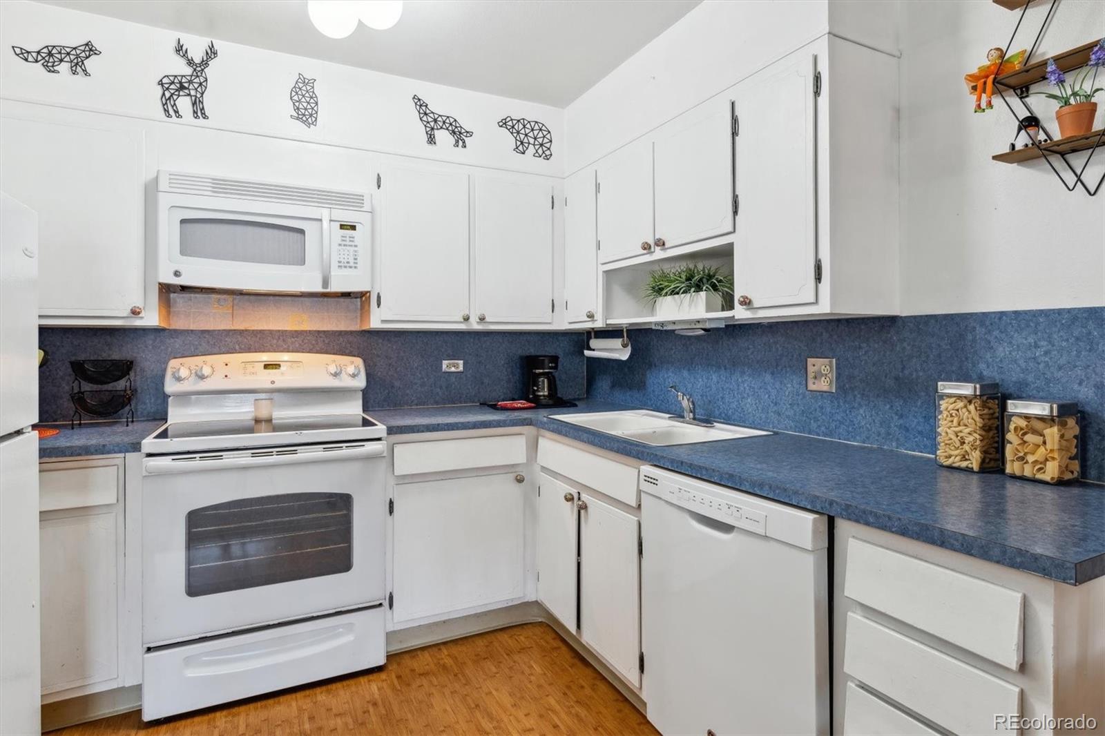 MLS Image #8 for 720 s clinton street,denver, Colorado