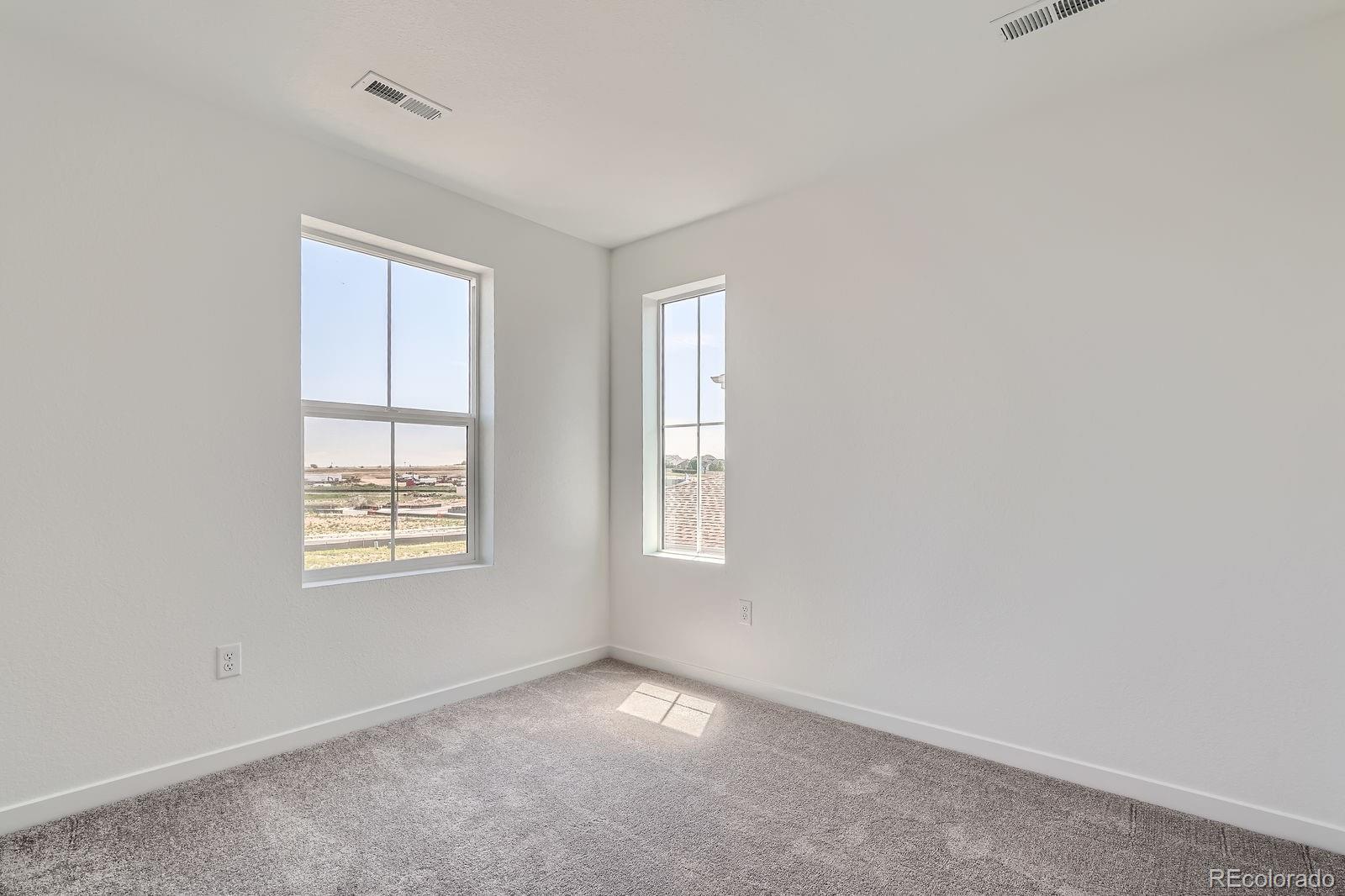 MLS Image #10 for 15238  detroit street,thornton, Colorado