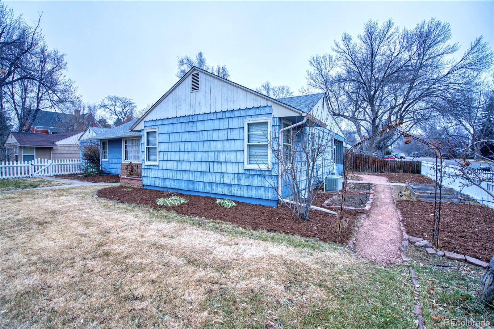 MLS Image #3 for 202  9th avenue,longmont, Colorado