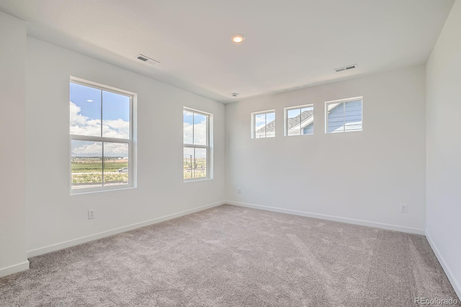 MLS Image #5 for 15242  detroit street,thornton, Colorado