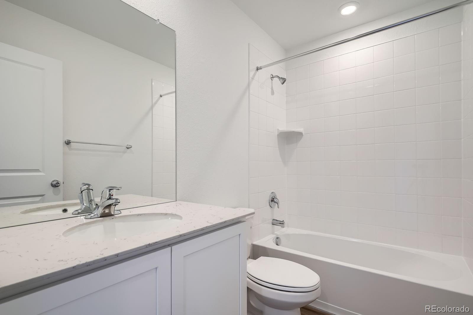 MLS Image #9 for 15242  detroit street,thornton, Colorado