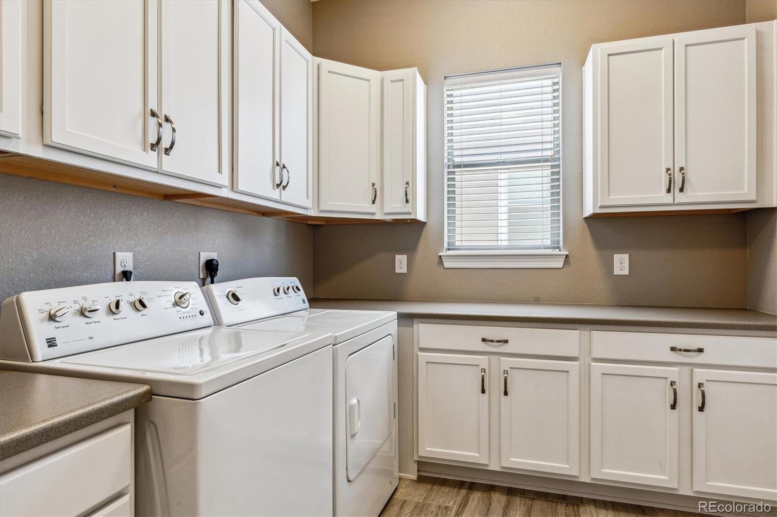 MLS Image #20 for 23542 e bailey place,aurora, Colorado