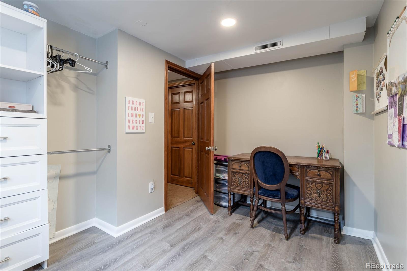 MLS Image #29 for 476 s newport way,denver, Colorado