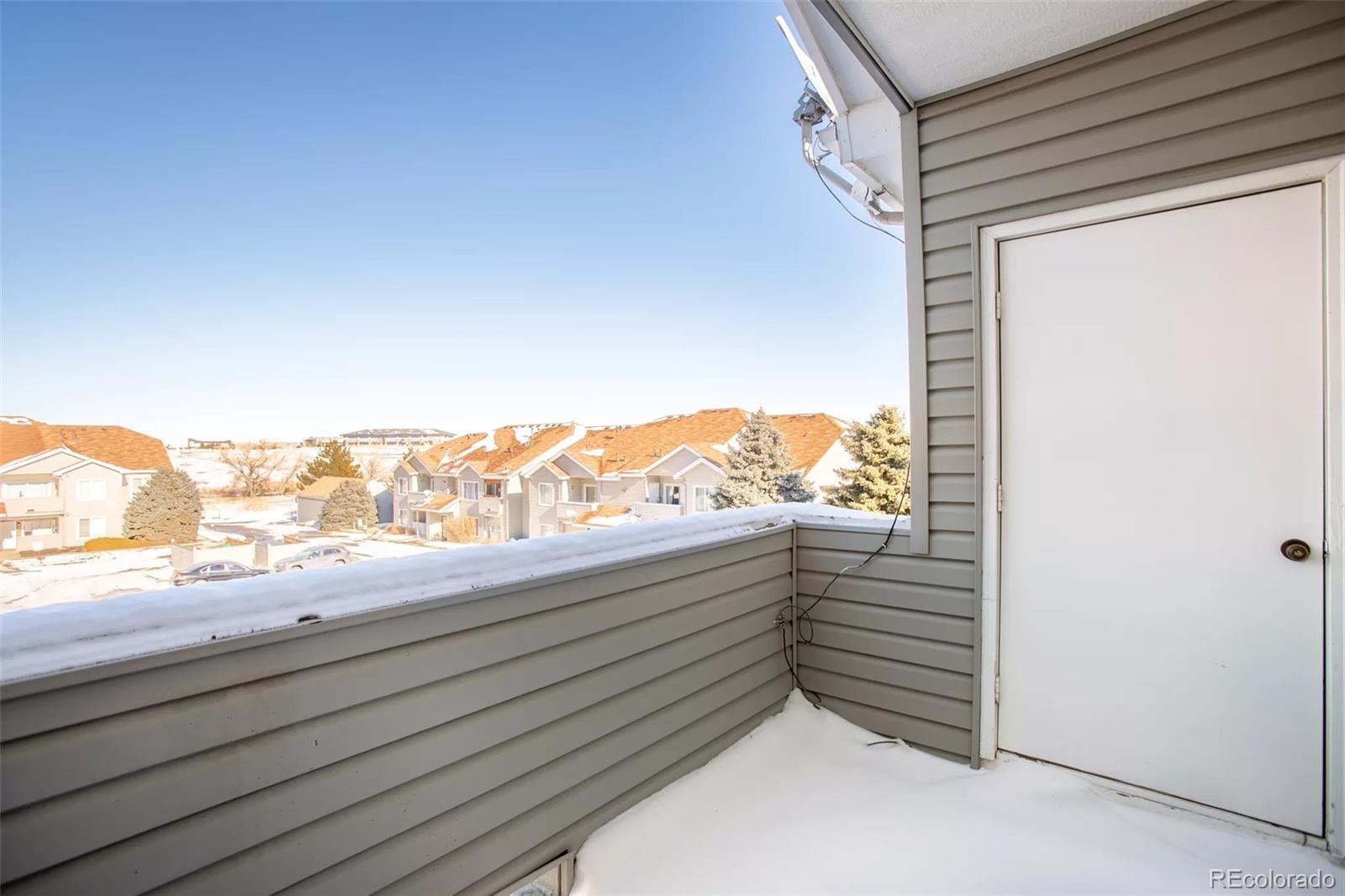 MLS Image #3 for 912 s yampa street 206,aurora, Colorado