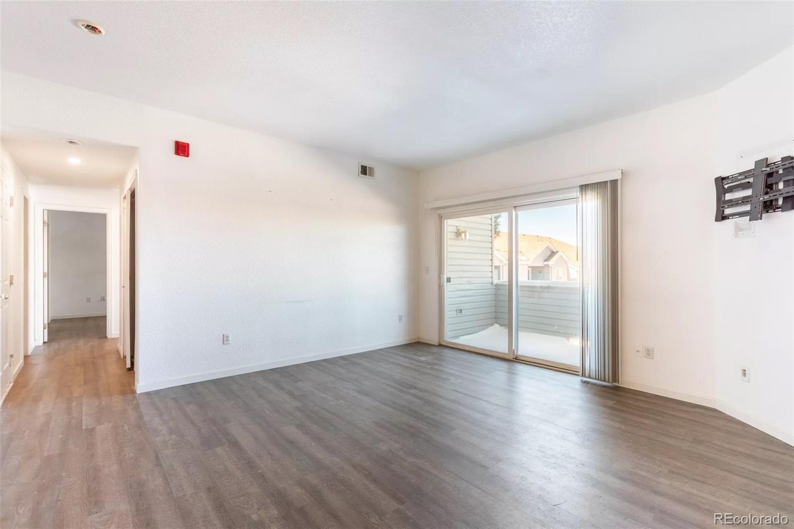 MLS Image #9 for 912 s yampa street 206,aurora, Colorado