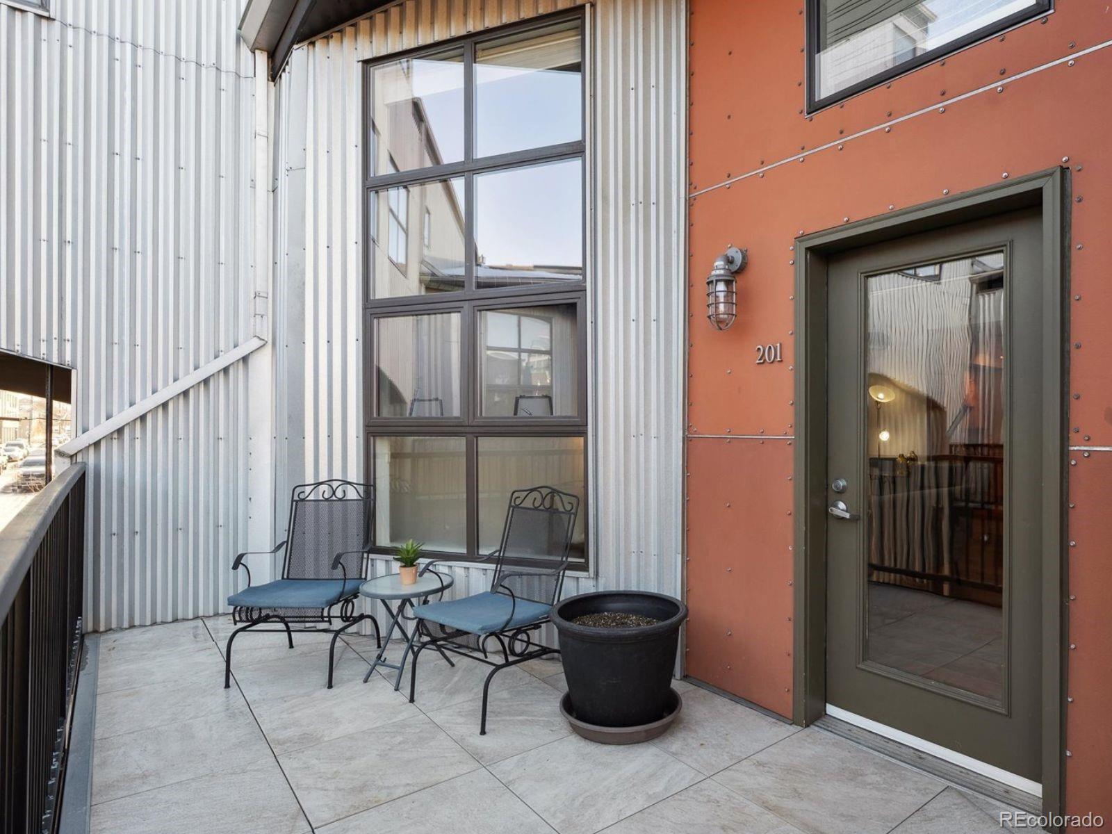 CMA Image for 3195  Blake Street,Denver, Colorado