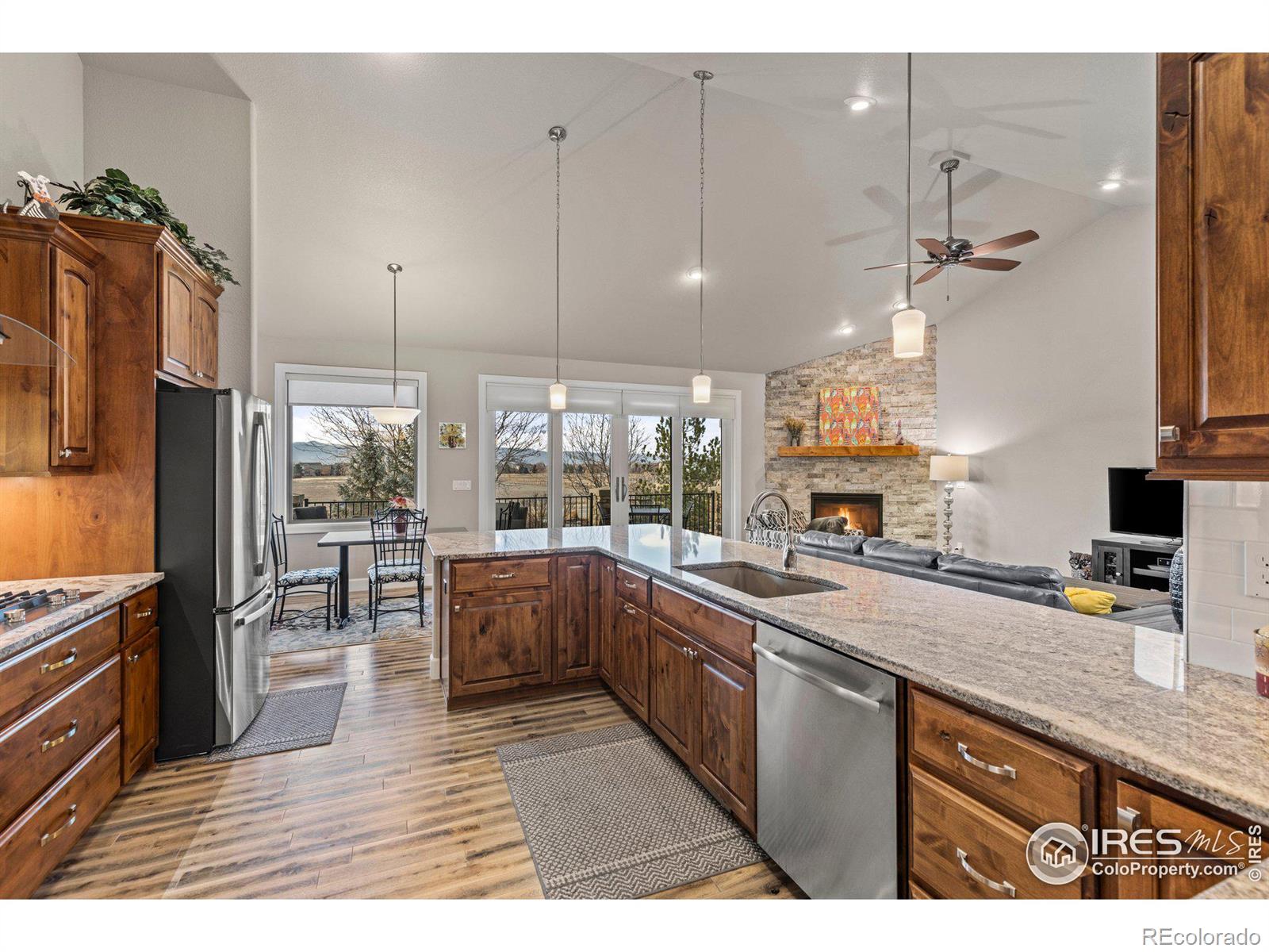 MLS Image #13 for 927  signal court,timnath, Colorado