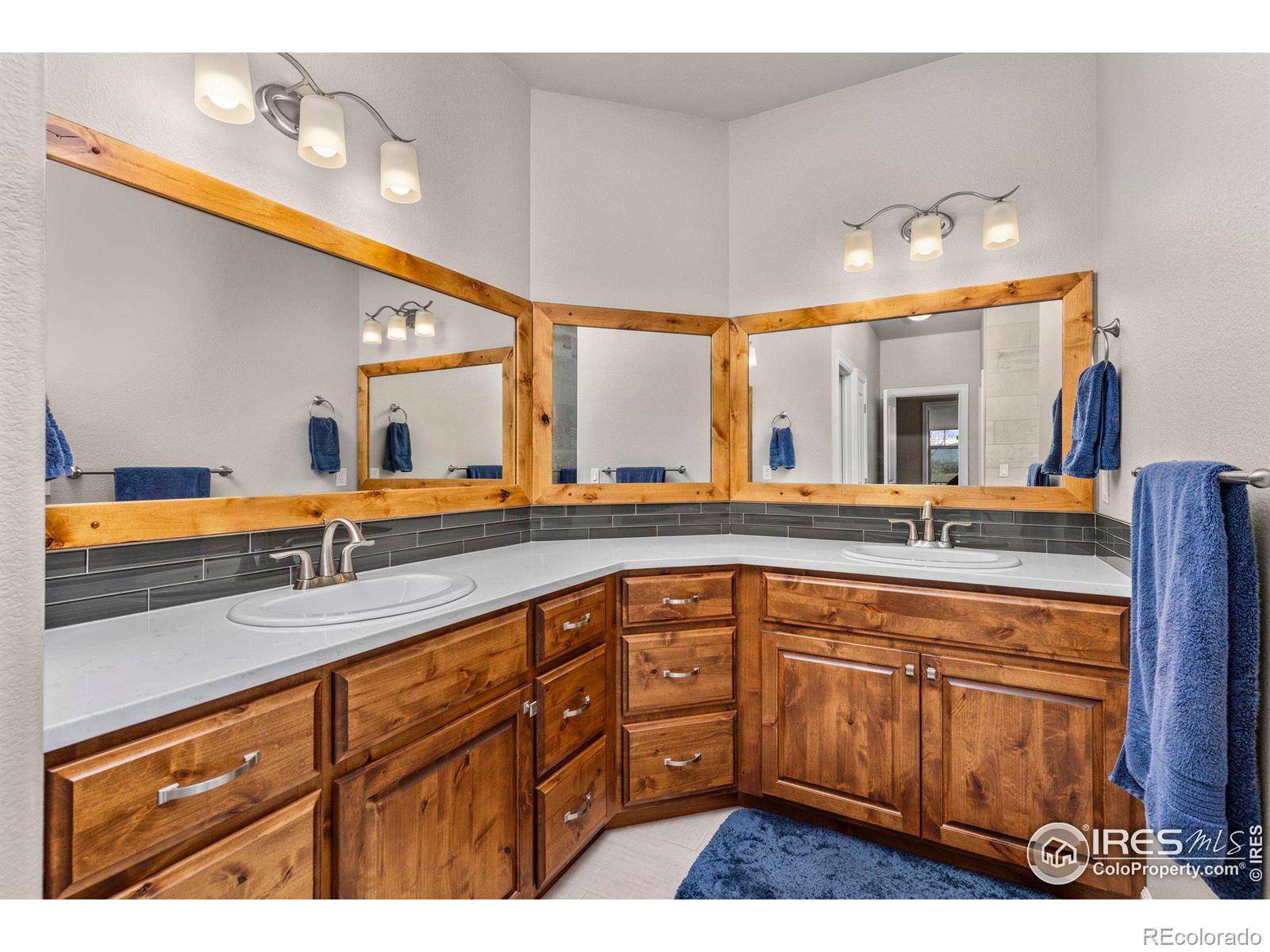 MLS Image #31 for 927  signal court,timnath, Colorado