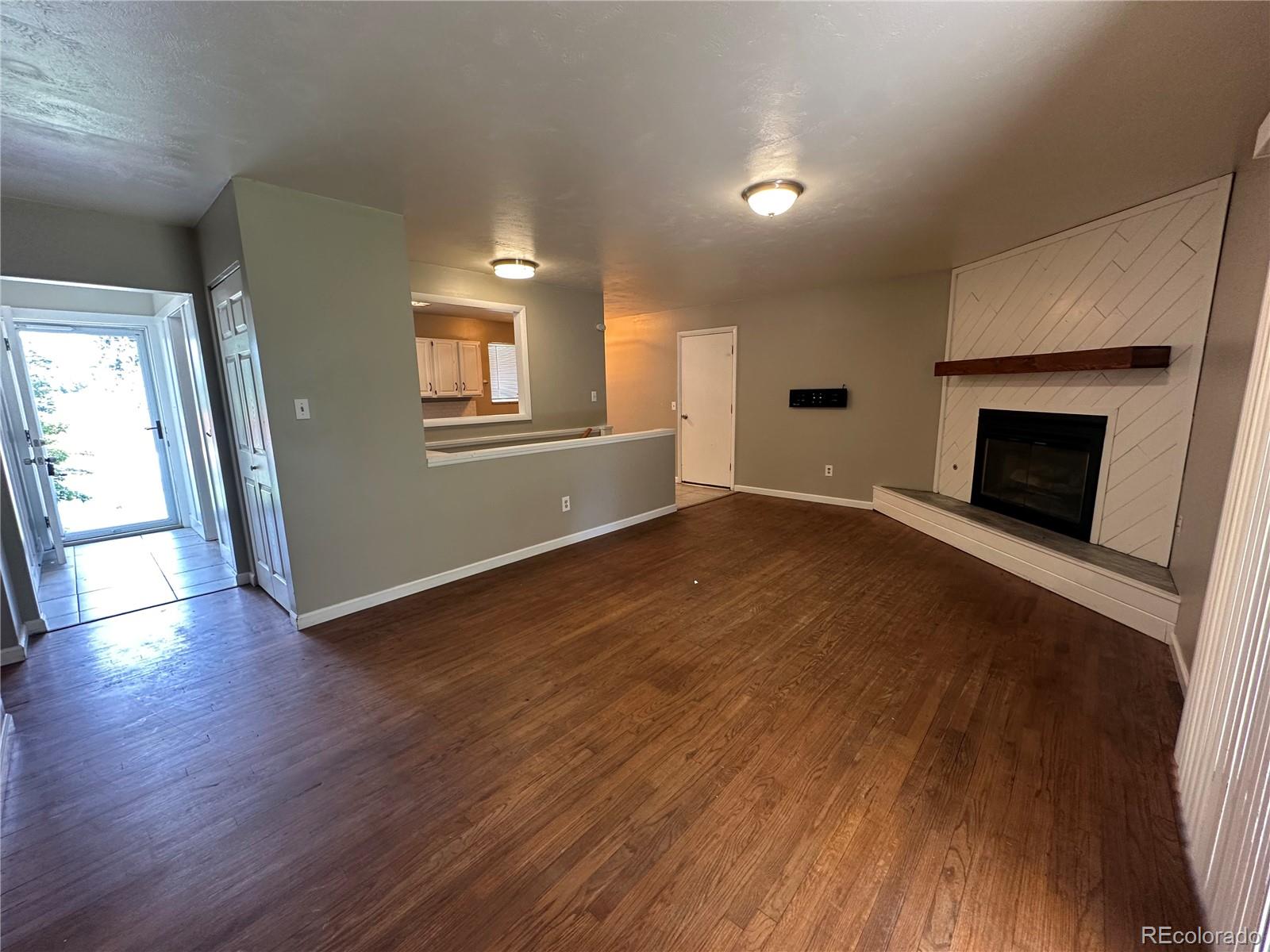 MLS Image #5 for 1836 e mineral avenue,centennial, Colorado