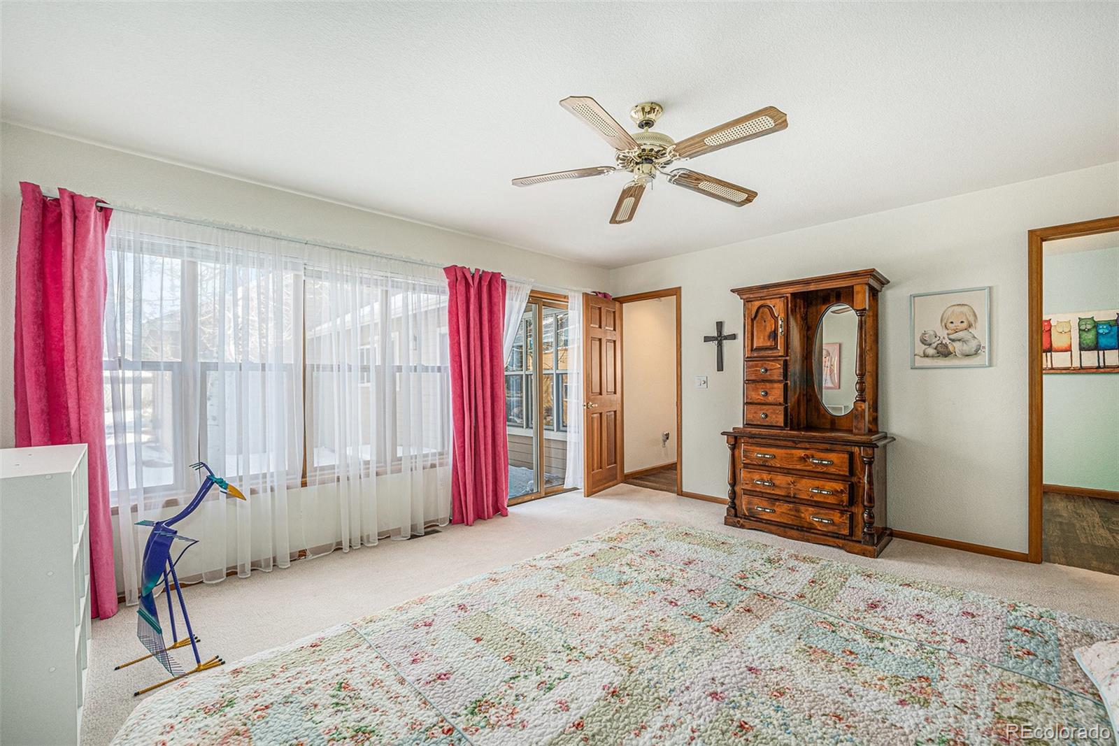 MLS Image #10 for 810  meadow run,golden, Colorado