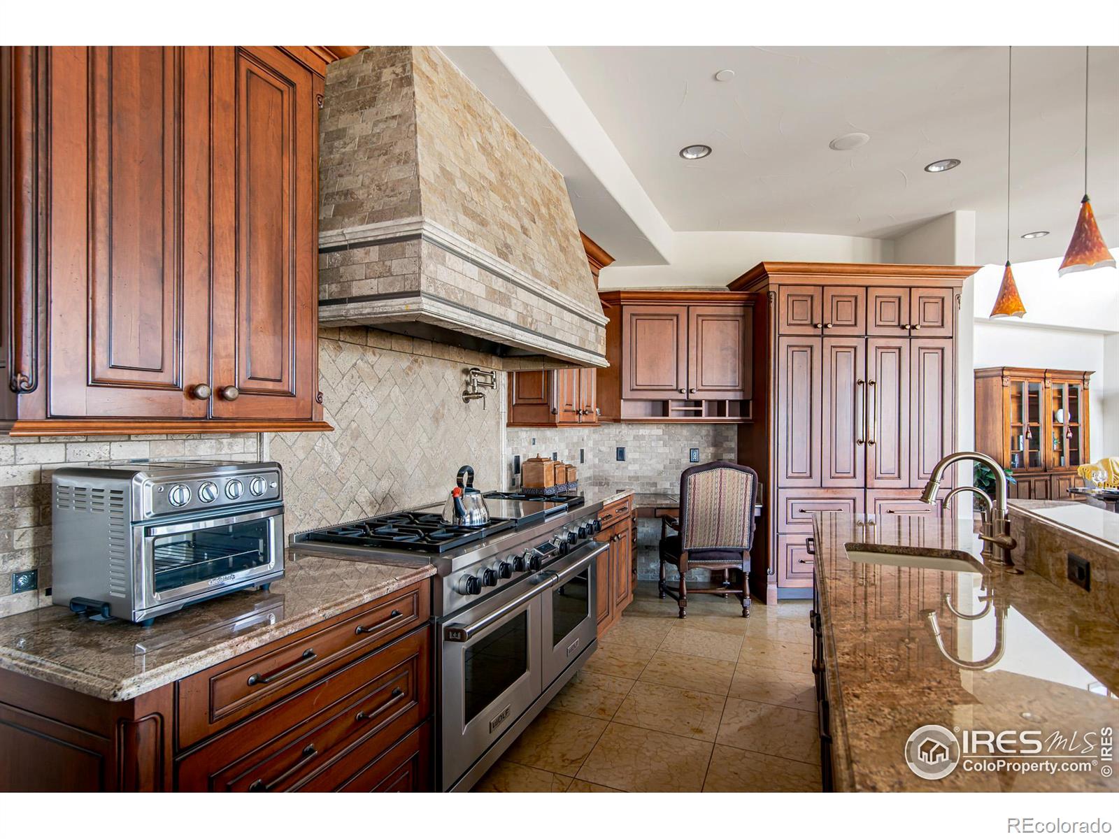 MLS Image #19 for 6541  legend ridge trail,niwot, Colorado