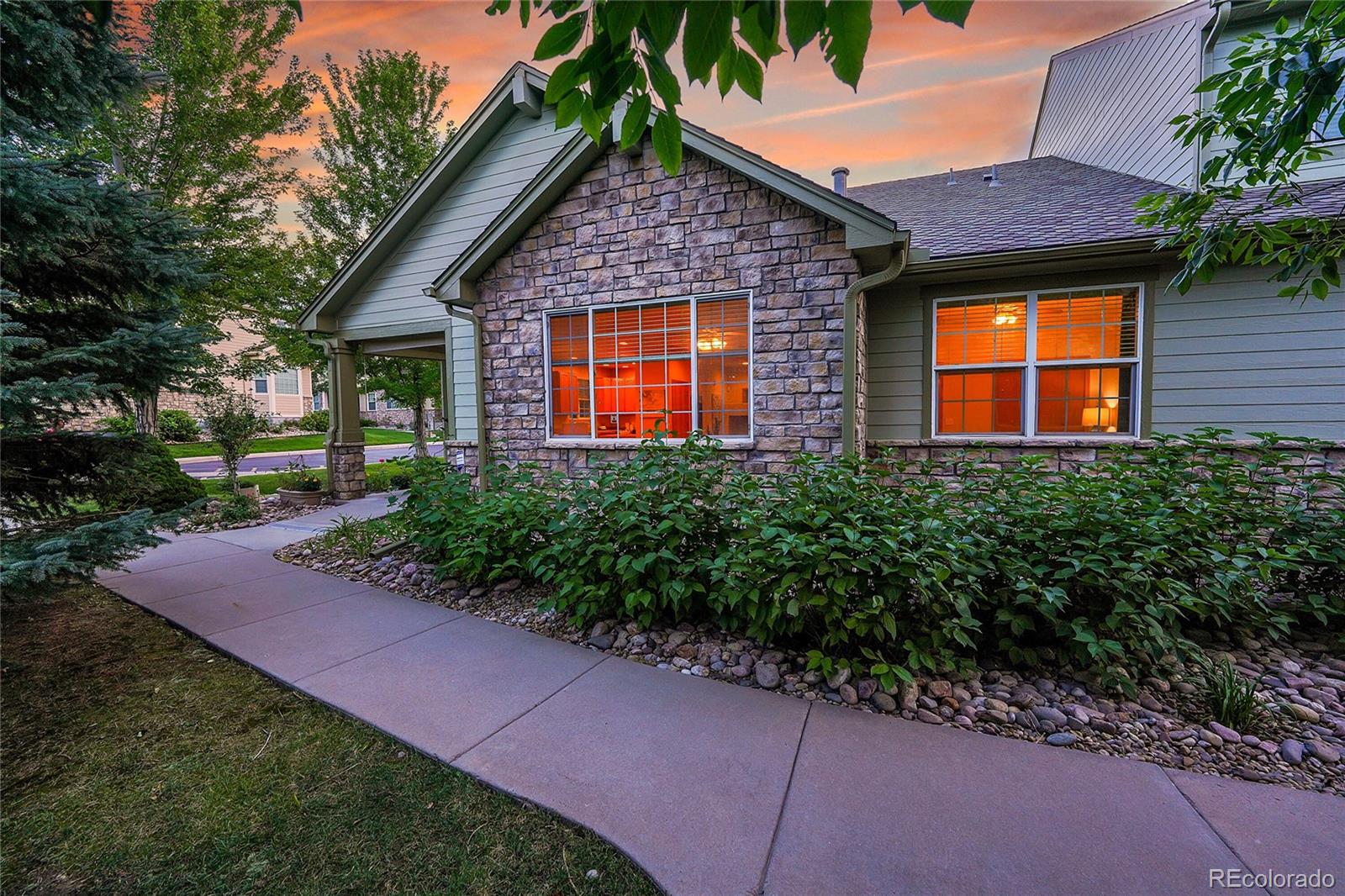 MLS Image #5 for 5930 s yank way,littleton, Colorado