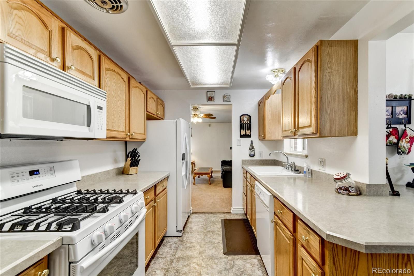 MLS Image #10 for 6043  field street,arvada, Colorado