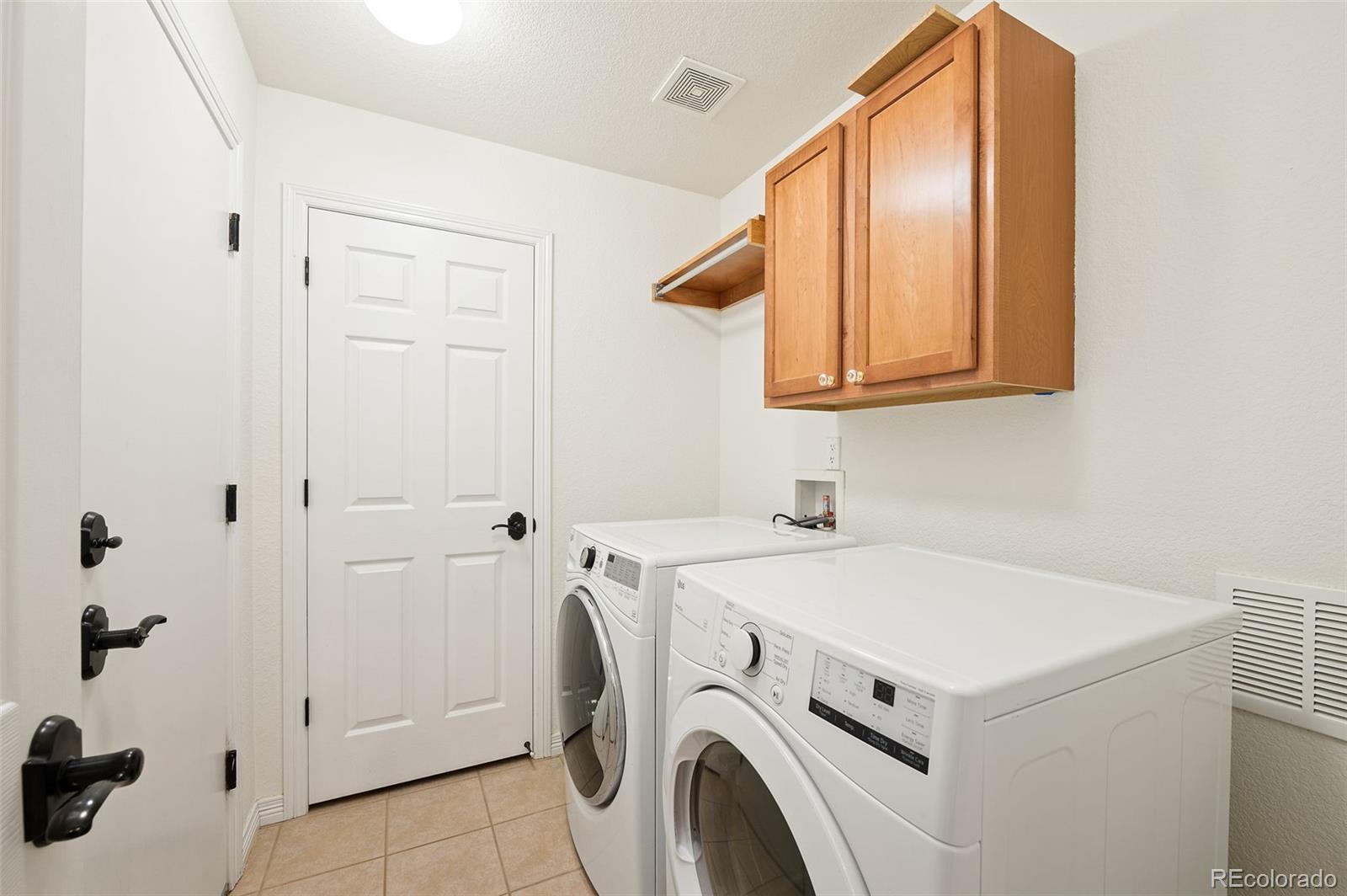 MLS Image #23 for 25871 e 5th place,aurora, Colorado