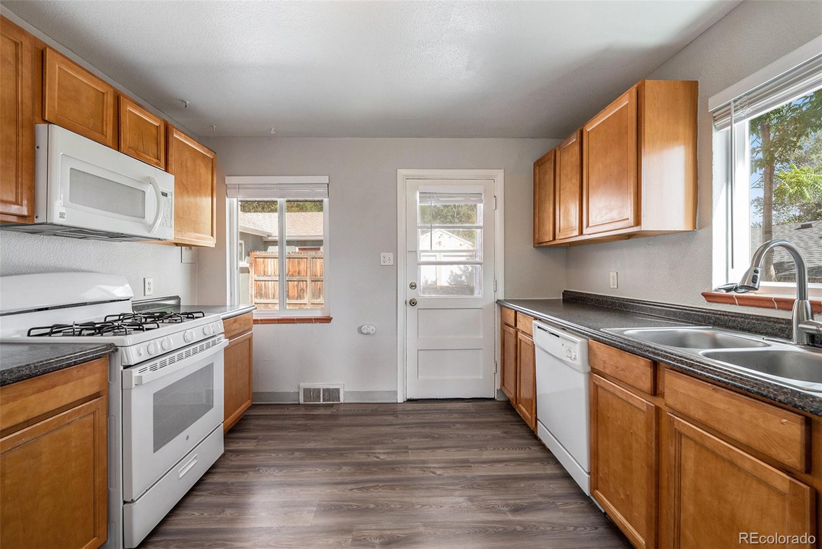 MLS Image #14 for 3100  gray street,denver, Colorado