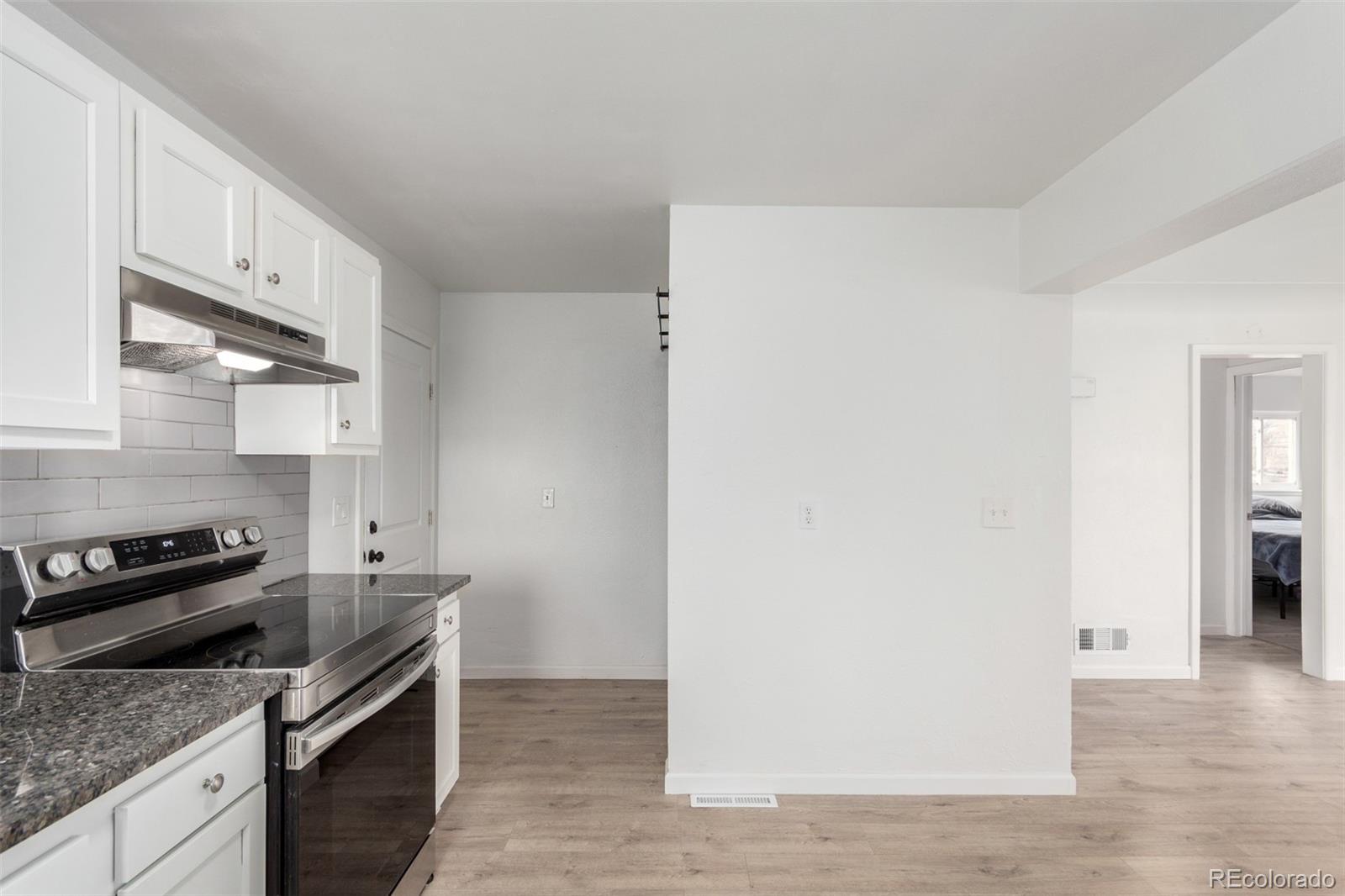 MLS Image #10 for 1225 s xavier street,denver, Colorado