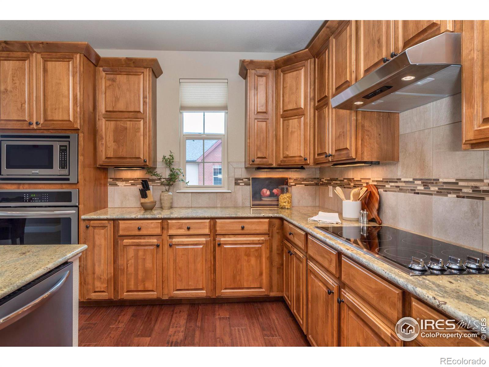 MLS Image #6 for 1379  charles drive,longmont, Colorado