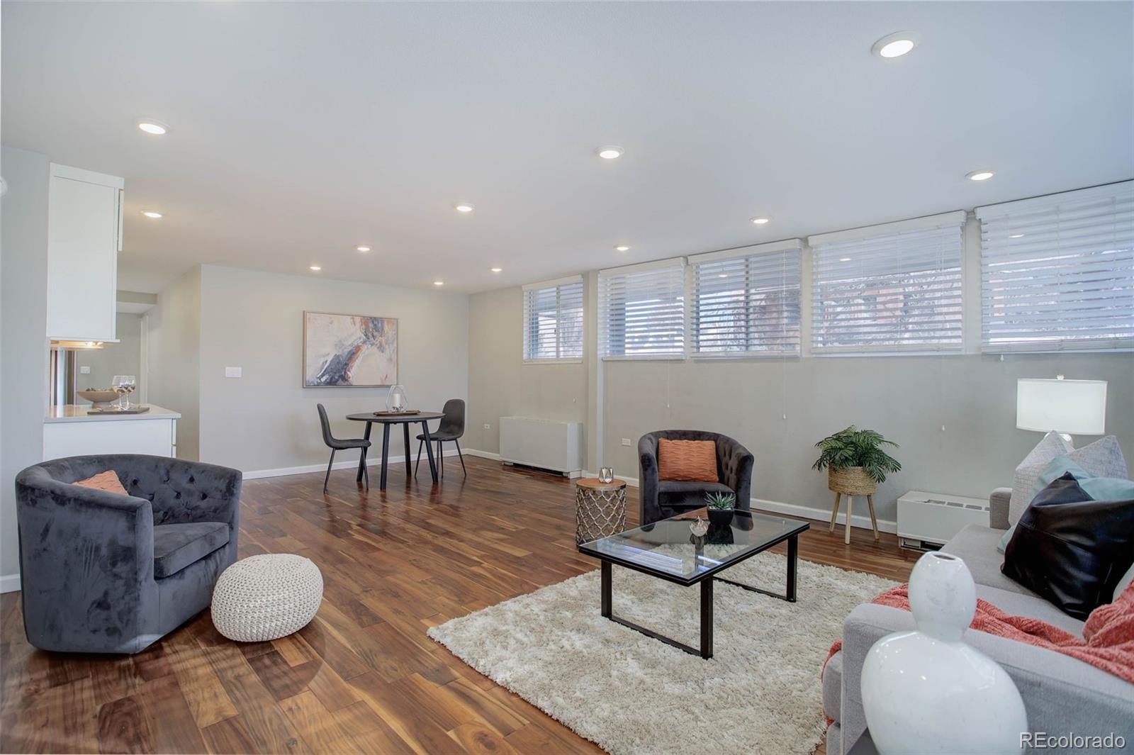 MLS Image #9 for 909 n logan street 1b,denver, Colorado