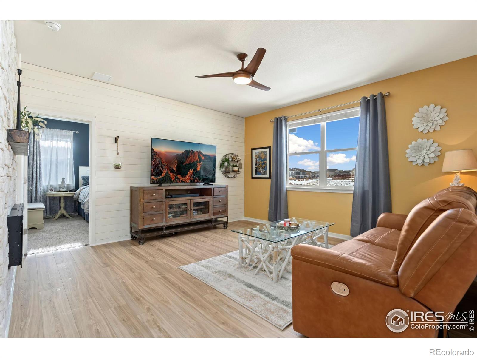 MLS Image #12 for 296  swallow road,johnstown, Colorado