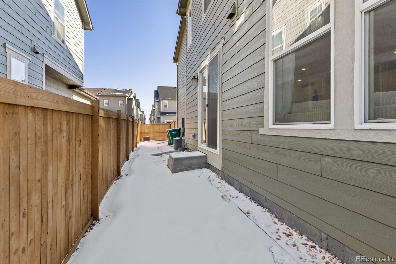 MLS Image #24 for 28334 e 6th place,aurora, Colorado