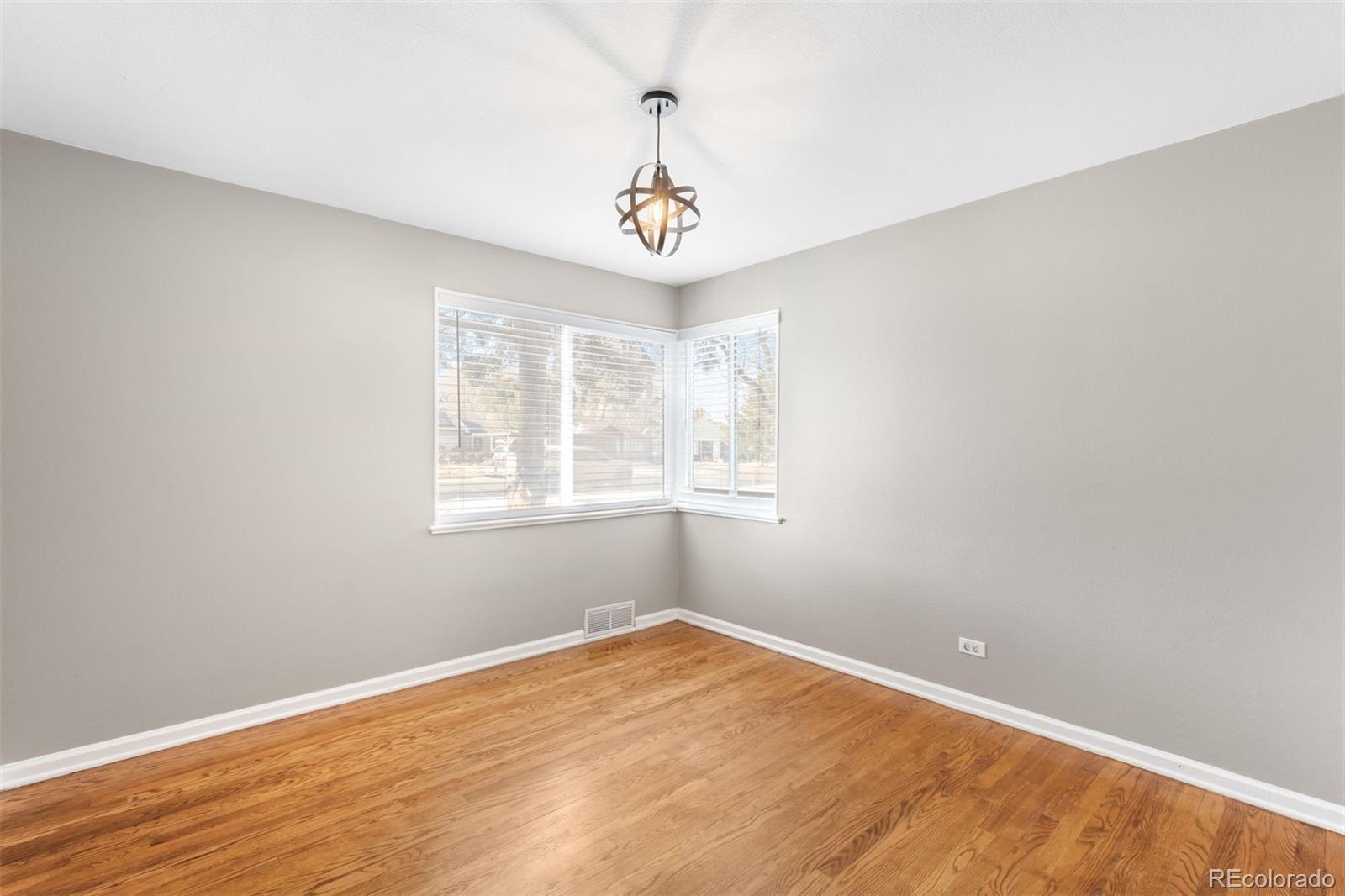 MLS Image #23 for 2610  poplar street,denver, Colorado