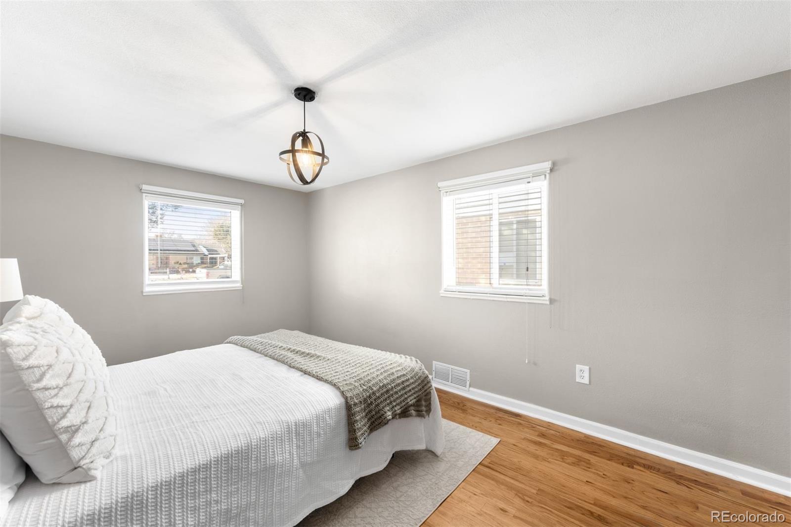 MLS Image #28 for 2610  poplar street,denver, Colorado