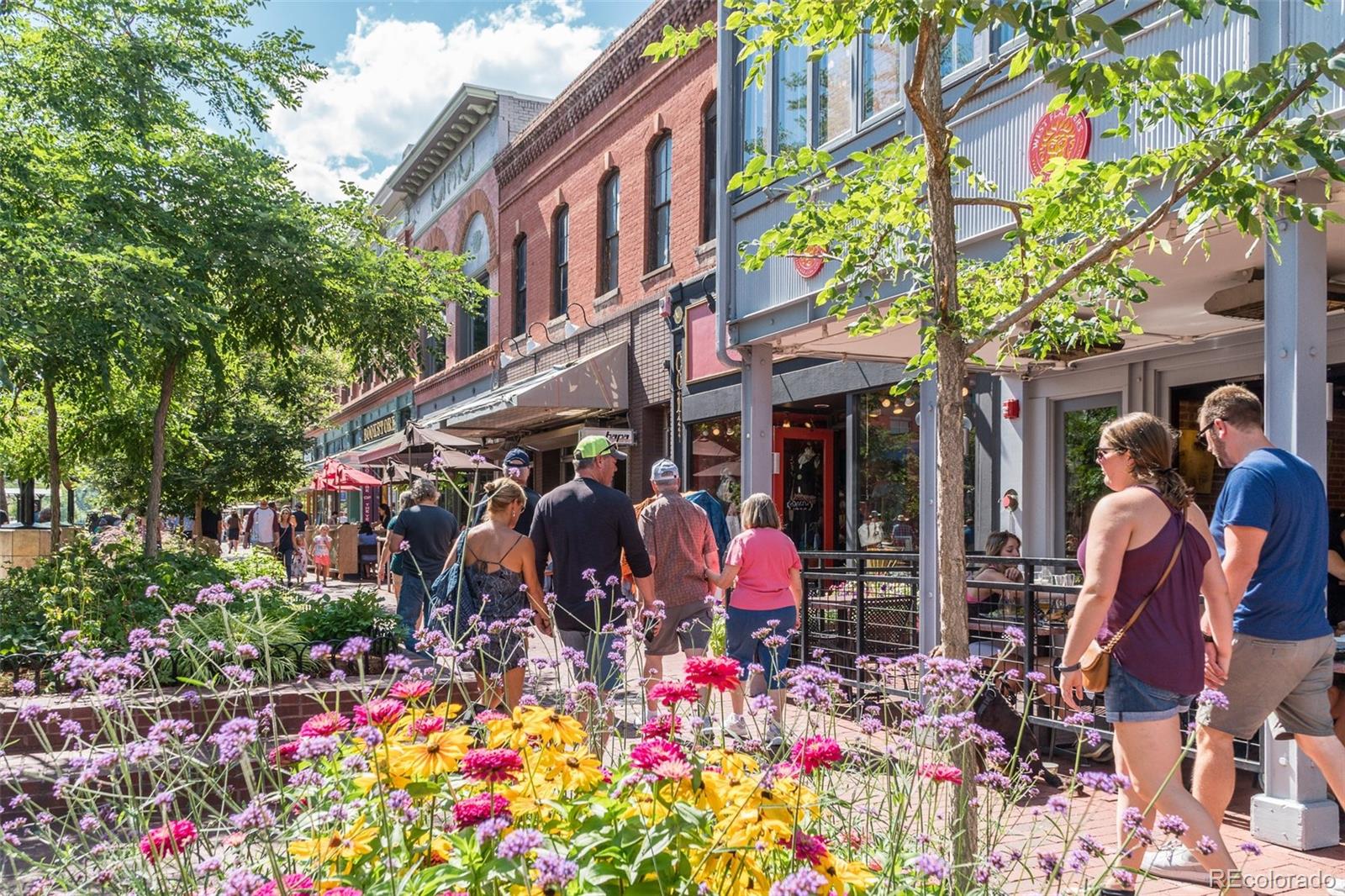 MLS Image #48 for 2010  pearl street,boulder, Colorado