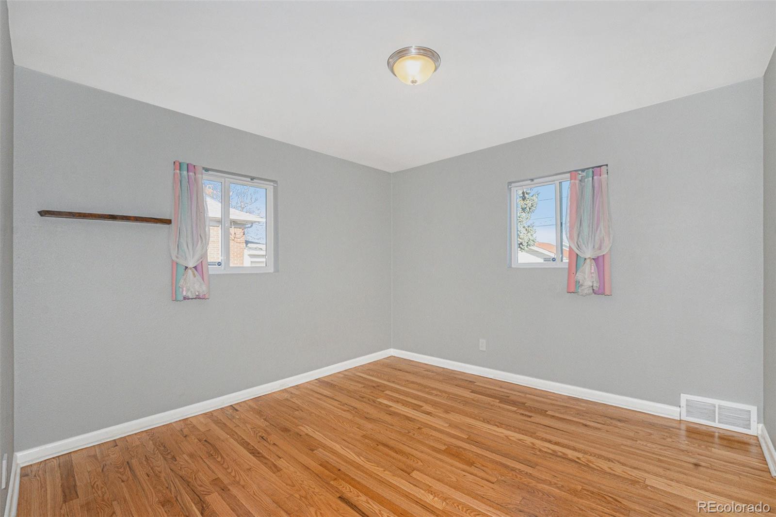 MLS Image #15 for 2480 s bannock street,denver, Colorado