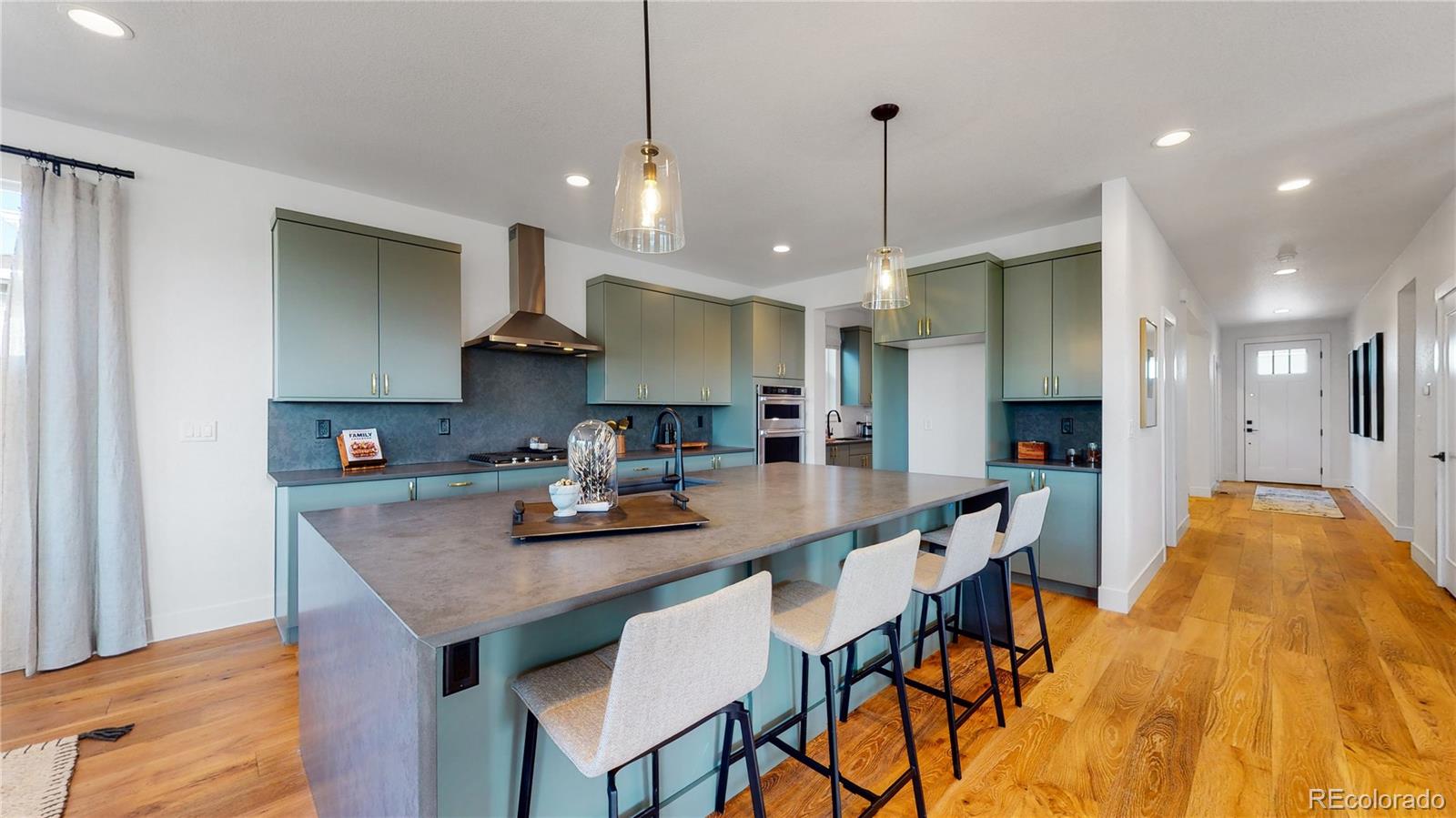 MLS Image #13 for 2980 e 102nd place,denver, Colorado