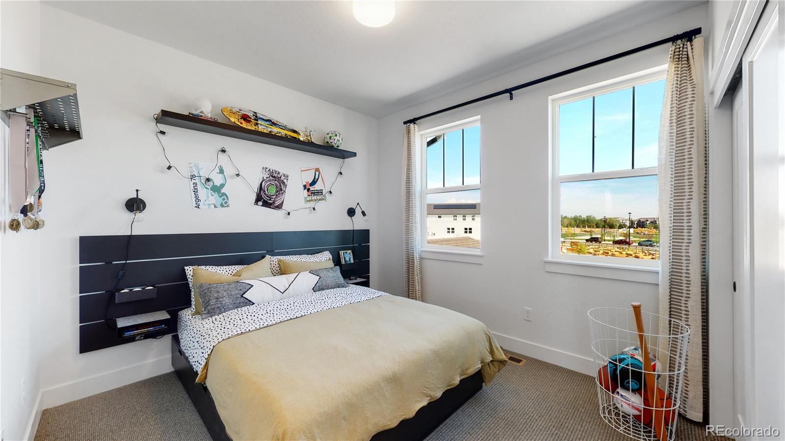 MLS Image #21 for 2980 e 102nd place,denver, Colorado