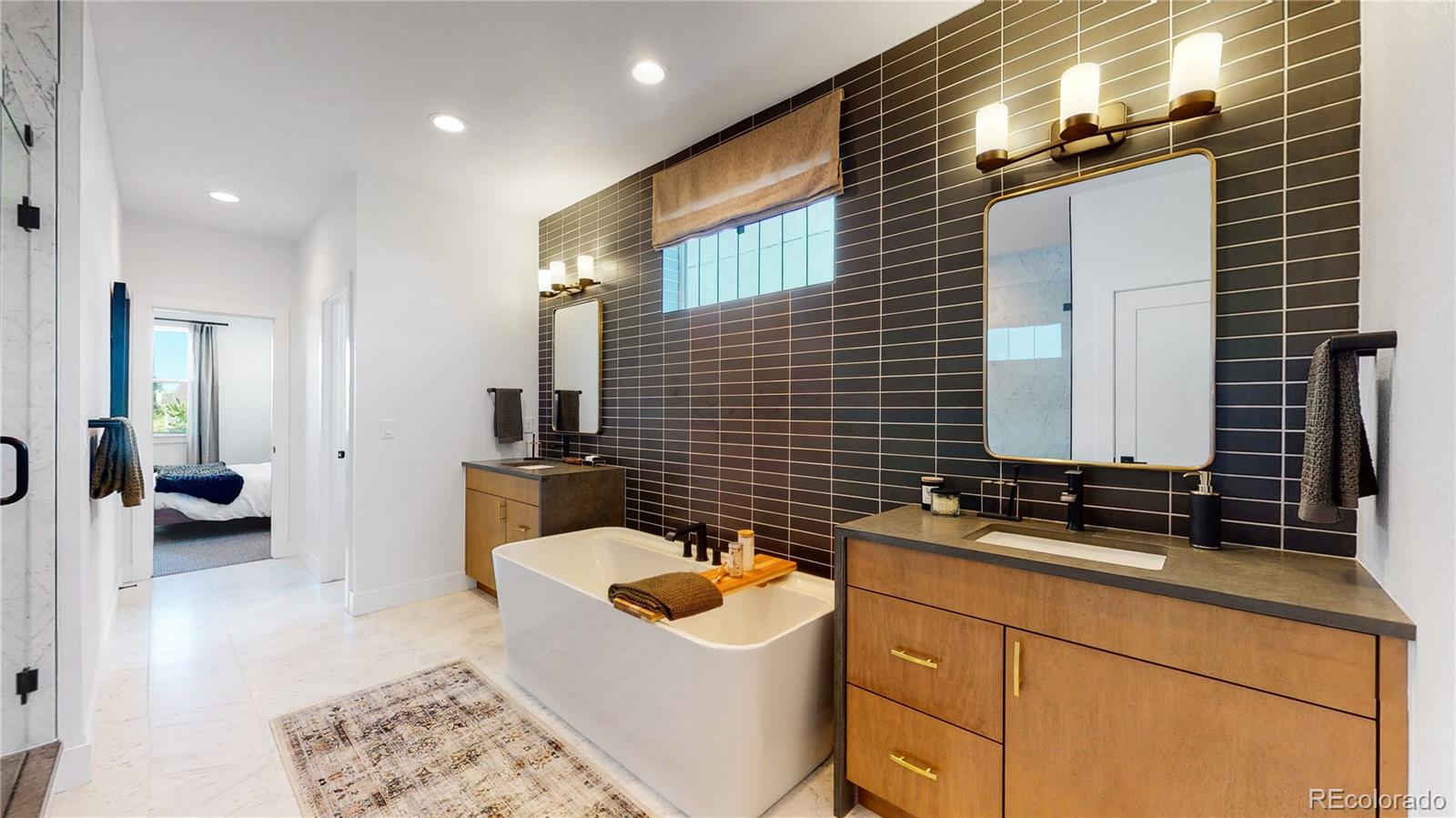 MLS Image #25 for 2980 e 102nd place,denver, Colorado