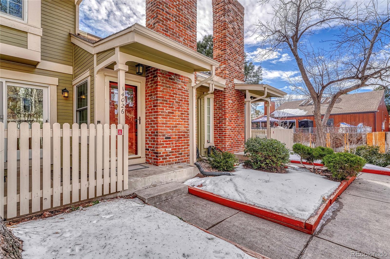 MLS Image #2 for 14026 e radcliff circle,aurora, Colorado