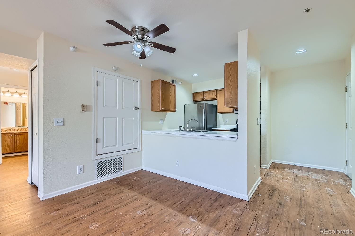 MLS Image #3 for 444 s kittredge street 205,aurora, Colorado