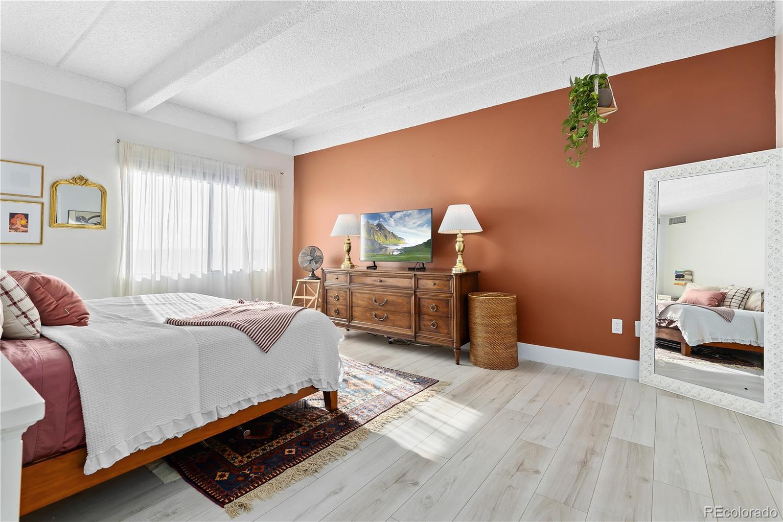 MLS Image #14 for 7877 e mississippi avenue 604,denver, Colorado