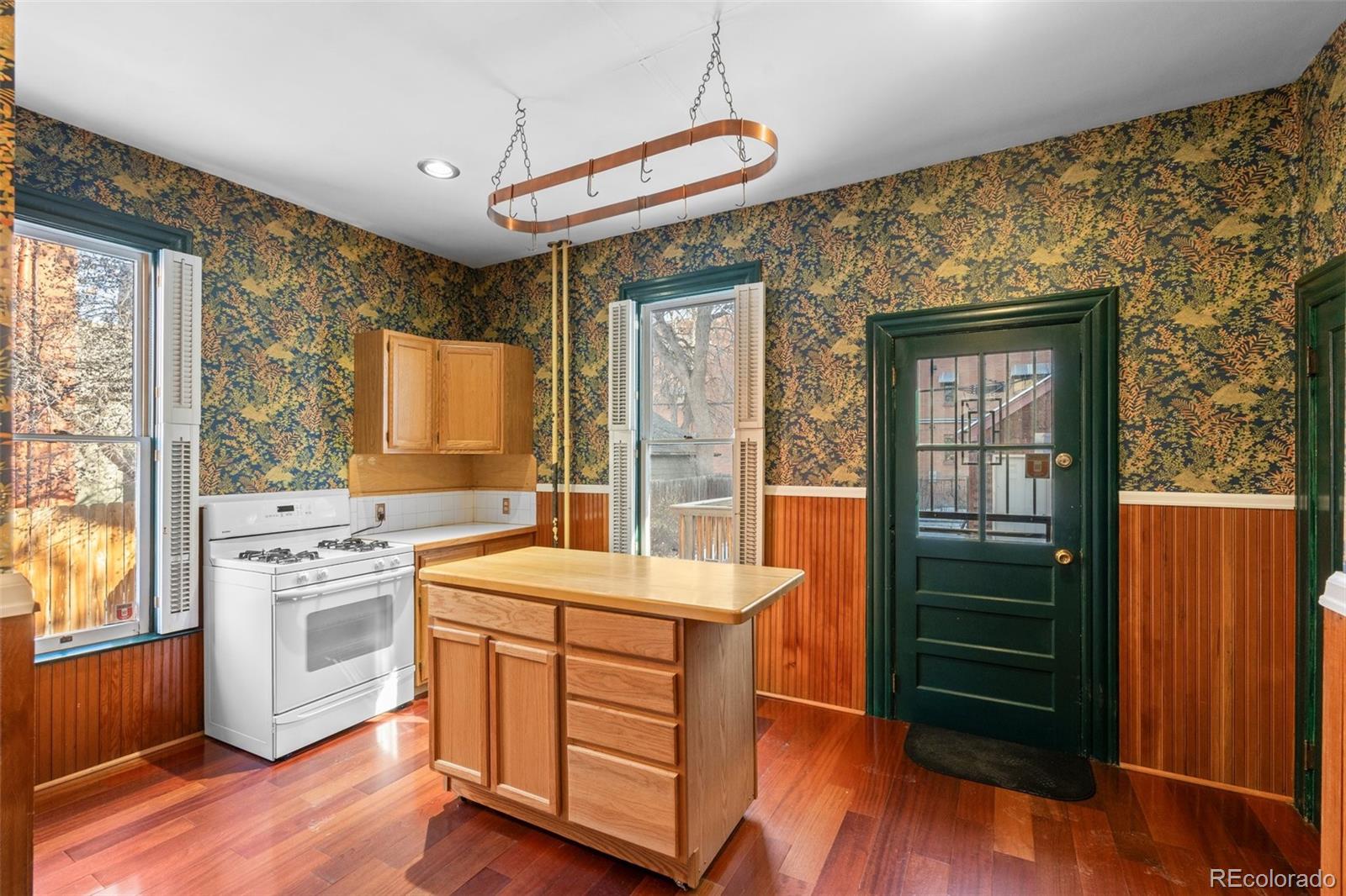 MLS Image #14 for 1340 n gilpin street,denver, Colorado