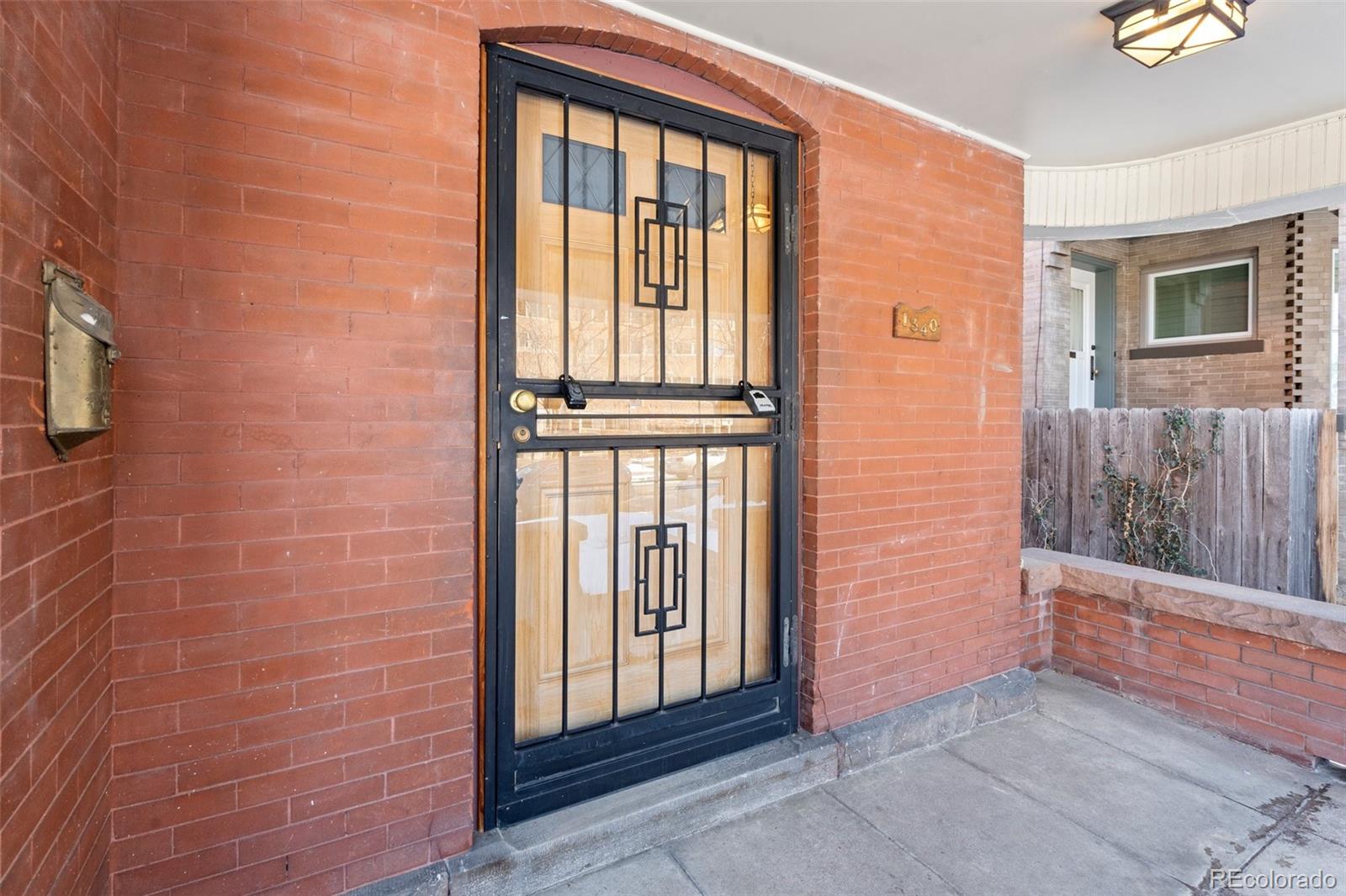 MLS Image #4 for 1340 n gilpin street,denver, Colorado