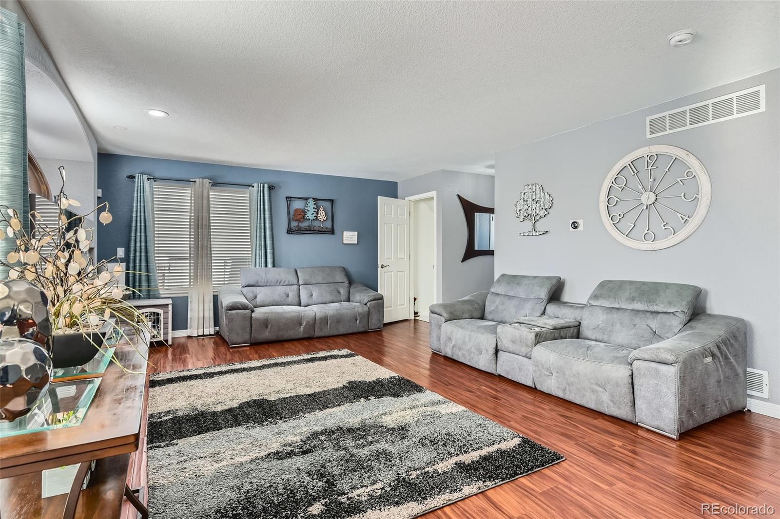 MLS Image #10 for 20942 e 40th place,denver, Colorado