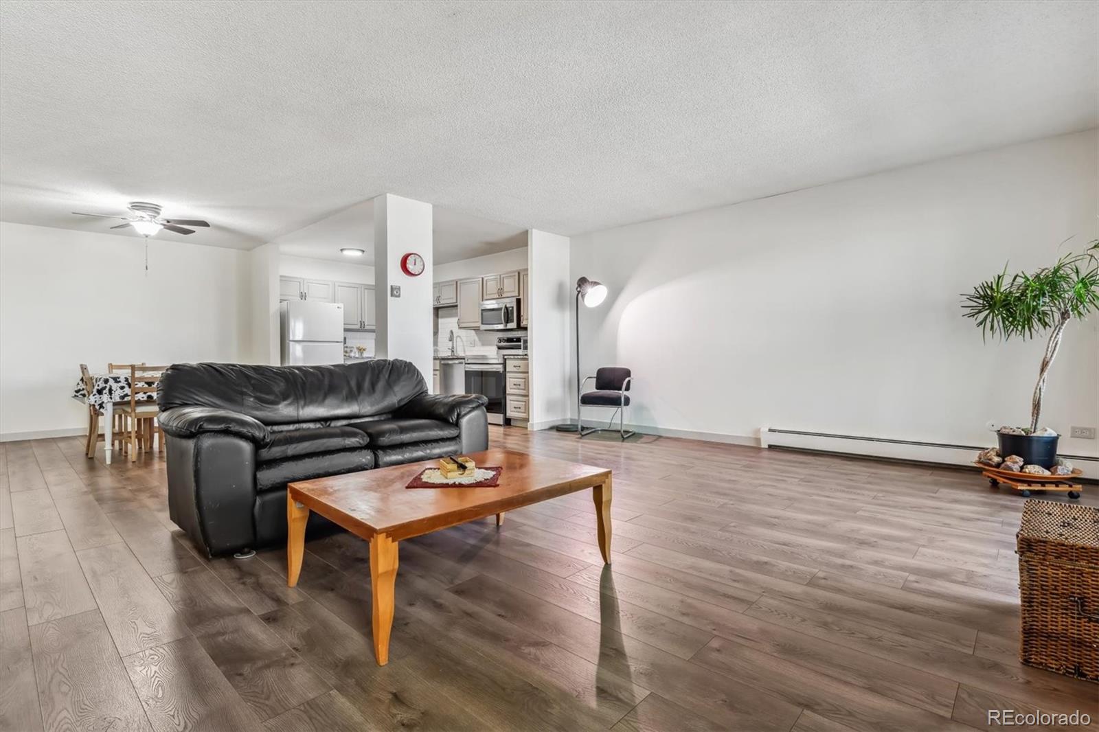 MLS Image #11 for 300 s clinton street,denver, Colorado