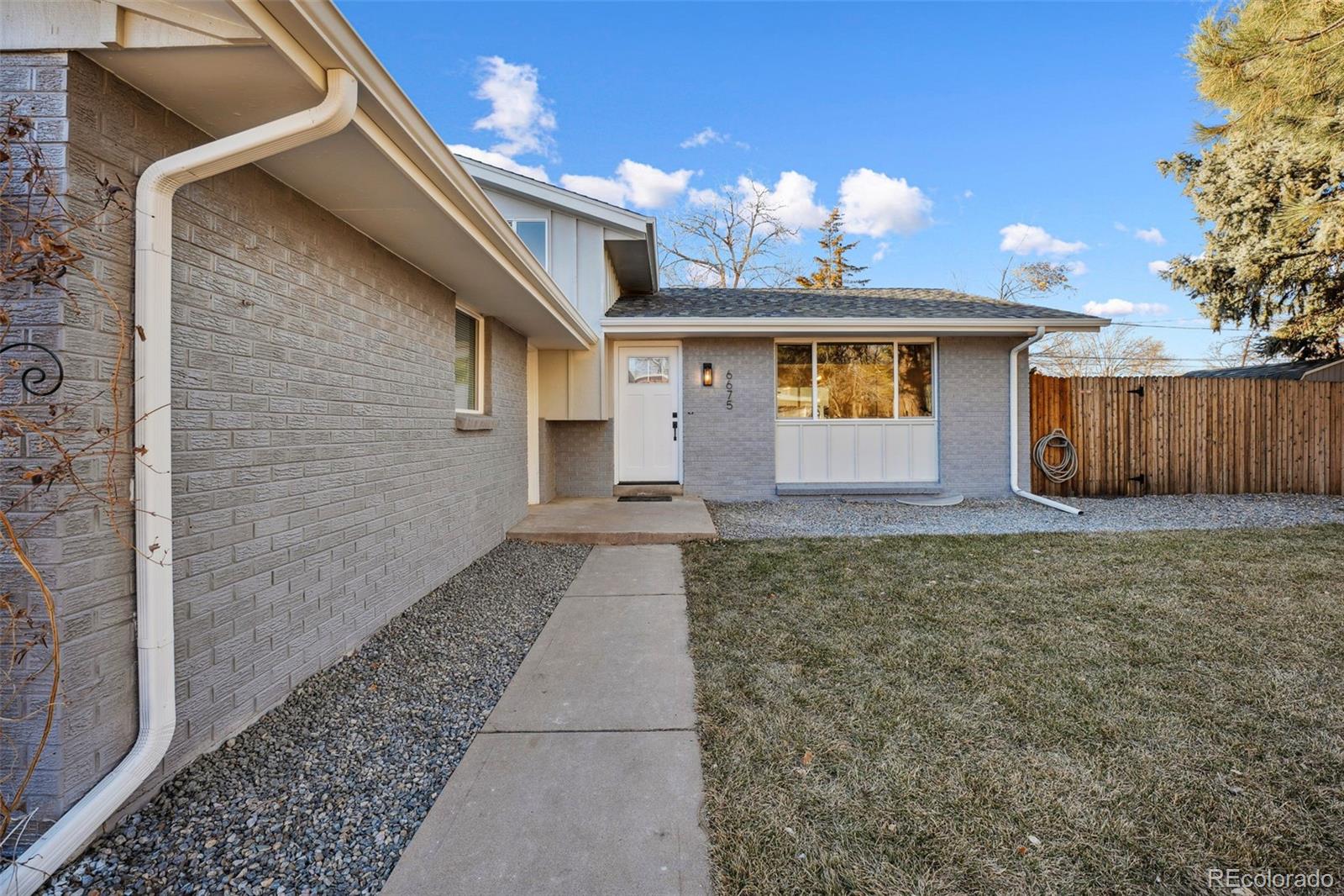 MLS Image #2 for 6675 s apache drive,littleton, Colorado