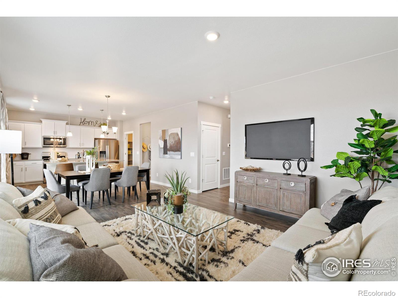 MLS Image #2 for 432  hummingbird lane,johnstown, Colorado